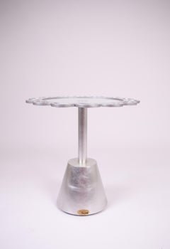 Round Silver Leaf Side Table – Scalloped Floral Design