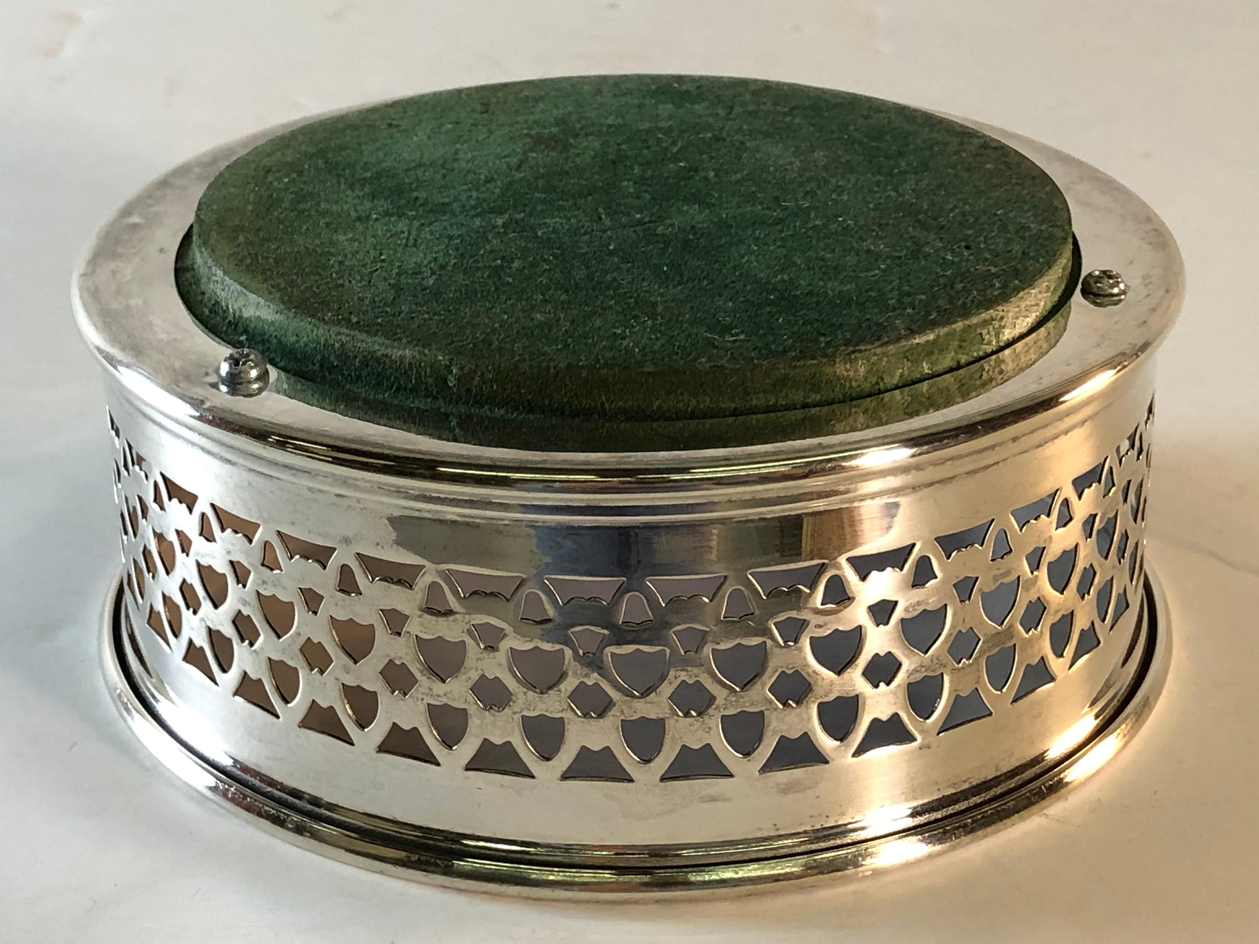 Round Silver Plate Wine Coaster In Good Condition For Sale In Amherst, NH