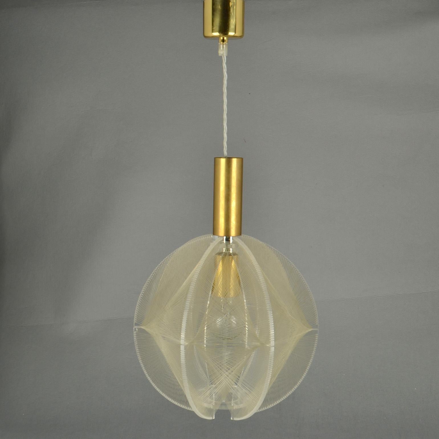 European Round Small  1970's Pendant Lamp in Clear Lucite, Wire and Brass For Sale
