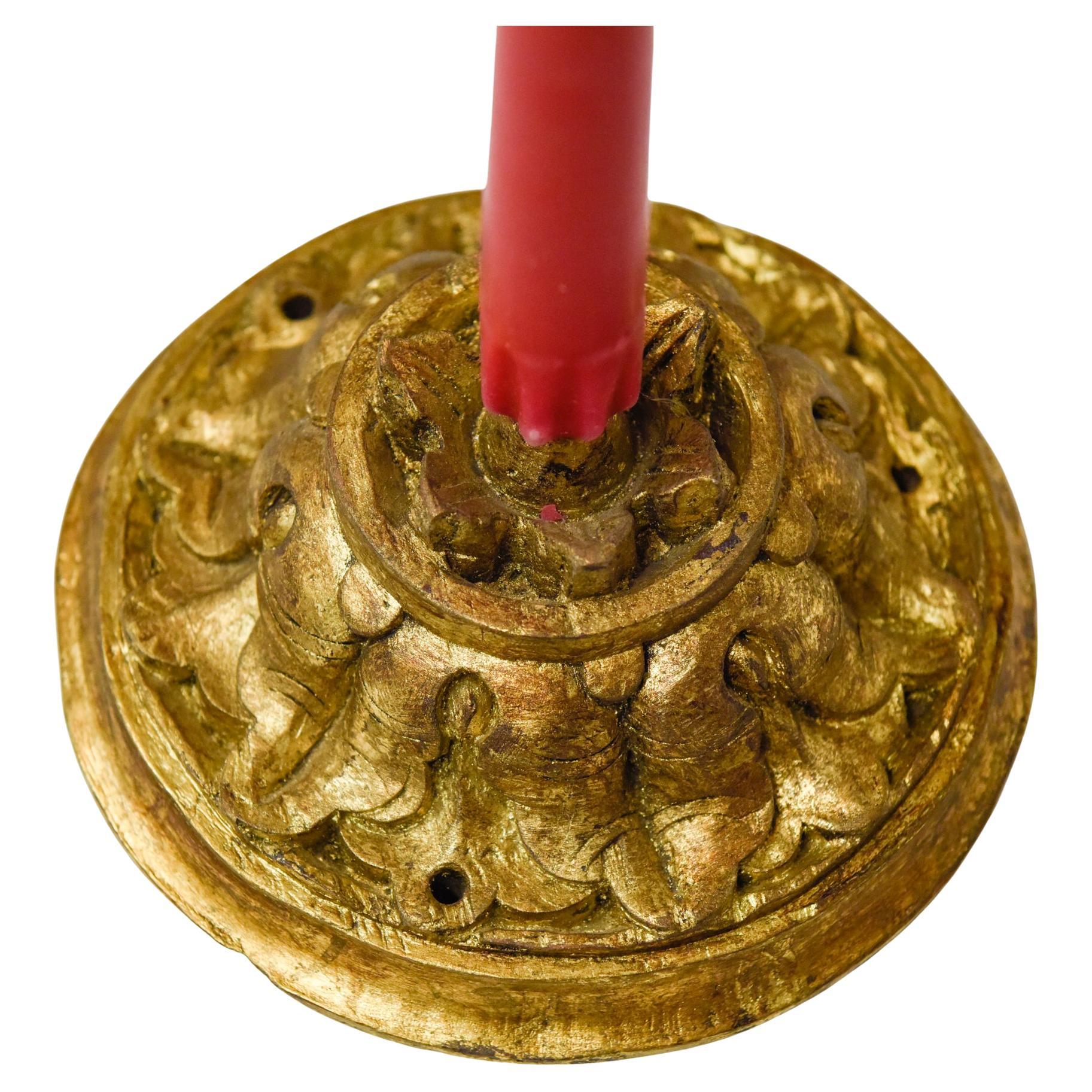 Runde kleine vergoldete Holzfriese im Angebot 1