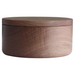 Round Small Walnut Box with Flat Lid