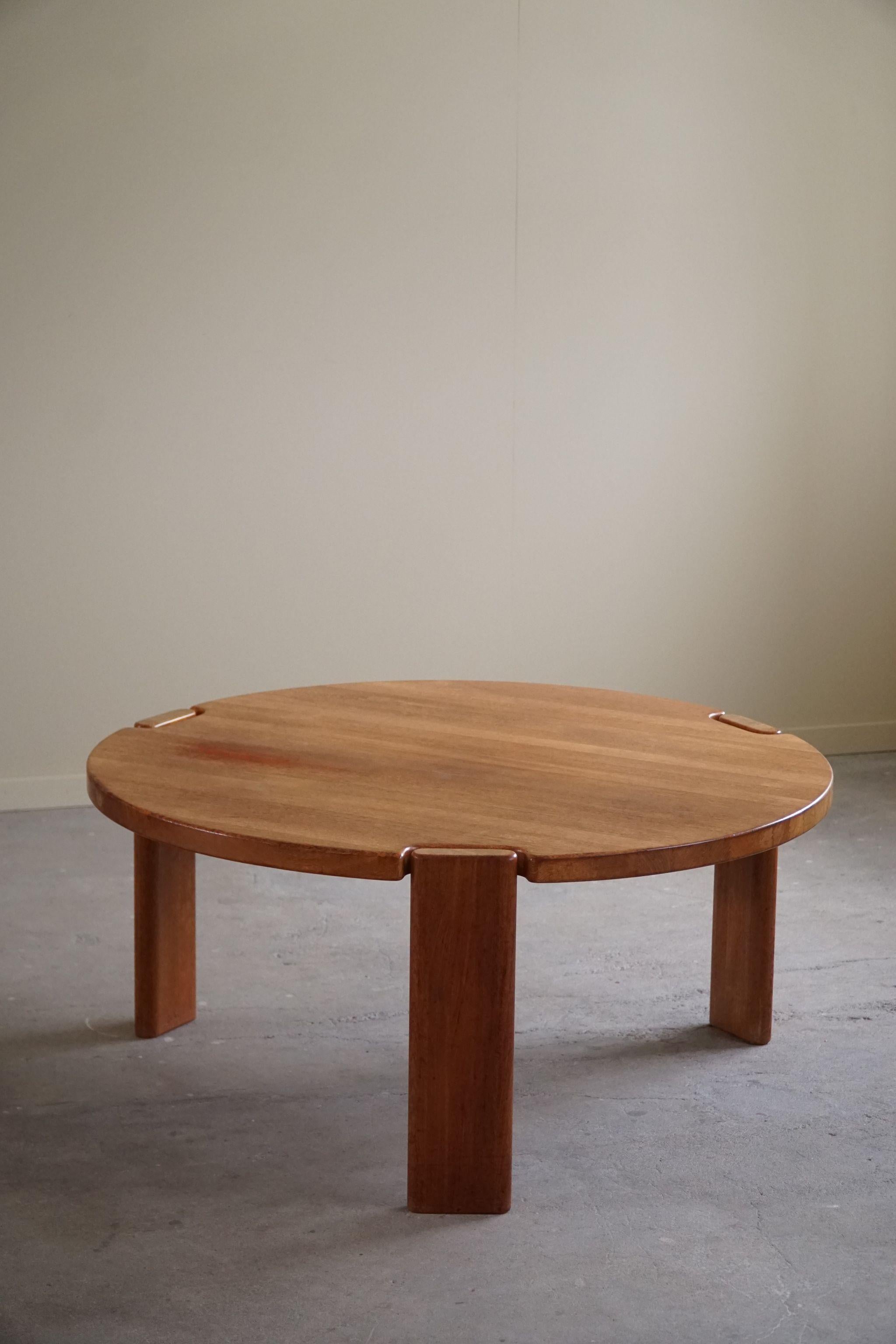 Round Sofa / Coffee Table in Teak, By Komfort, Danish Mid Century Modern, 1960s For Sale 10