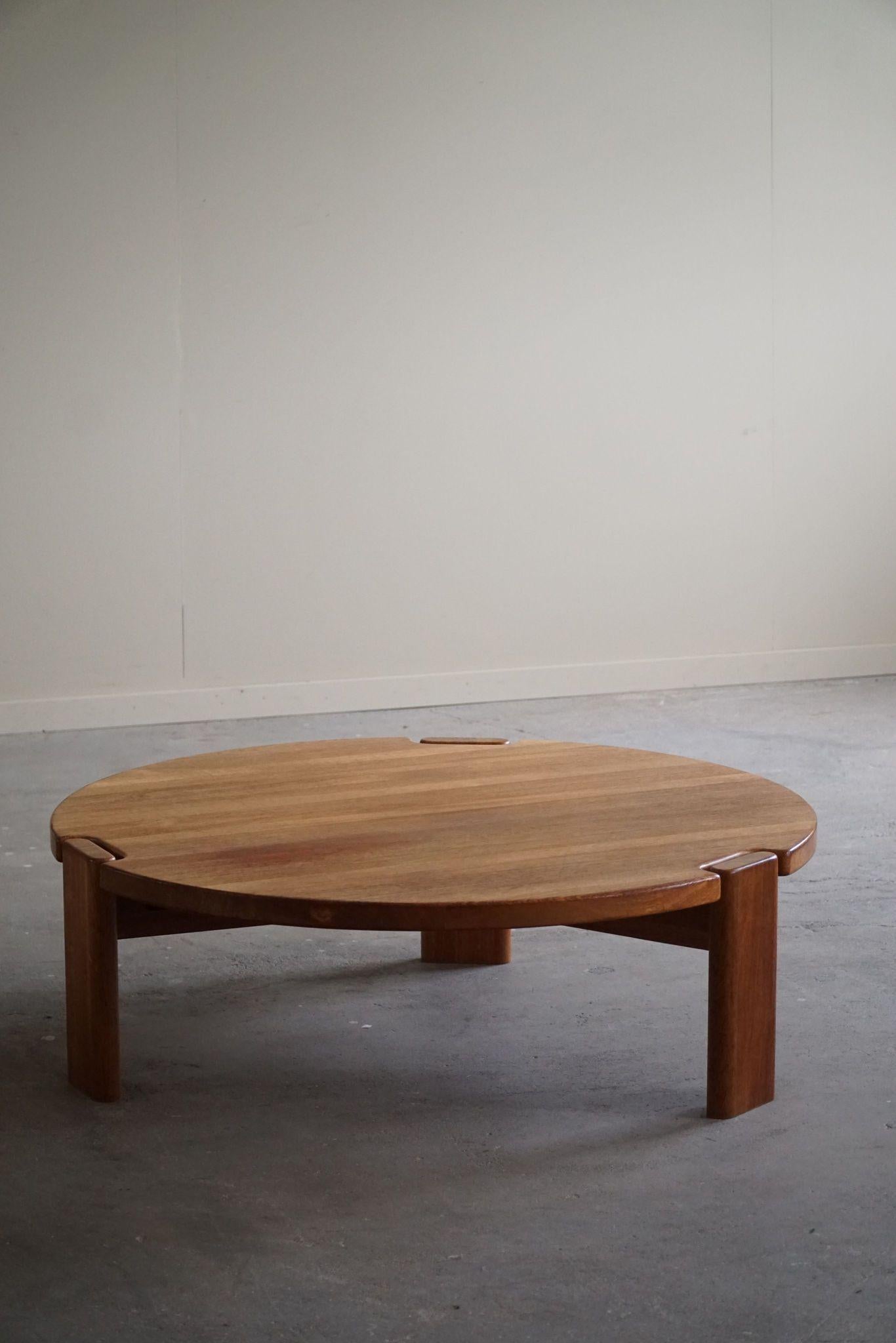 Round Sofa / Coffee Table in Teak, By Komfort, Danish Mid Century Modern, 1960s 3