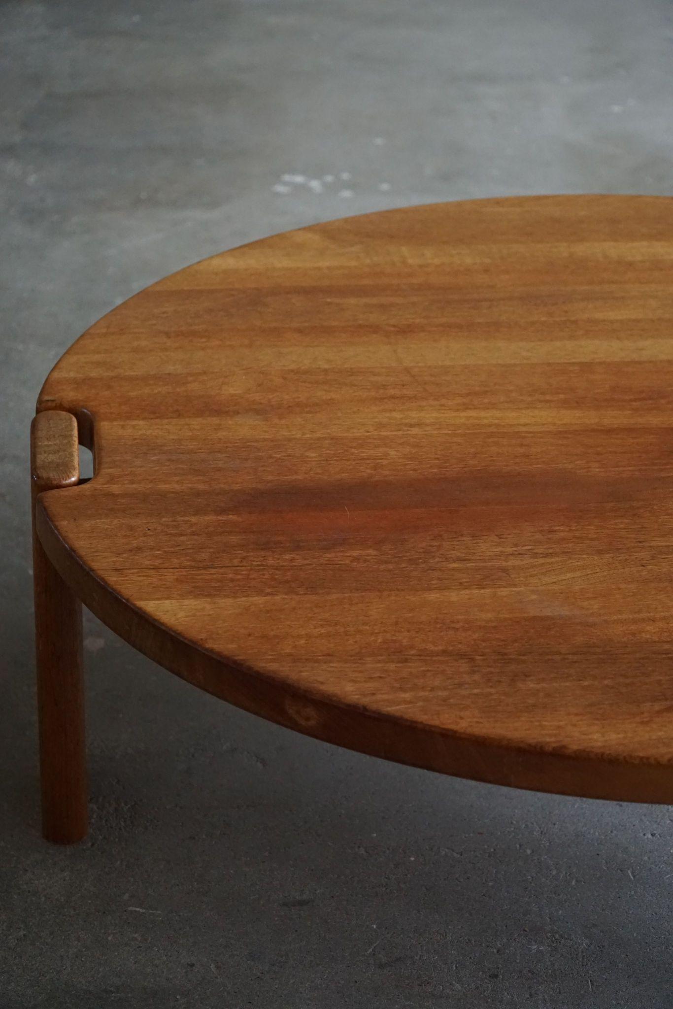 Round Sofa / Coffee Table in Teak, By Komfort, Danish Mid Century Modern, 1960s 4