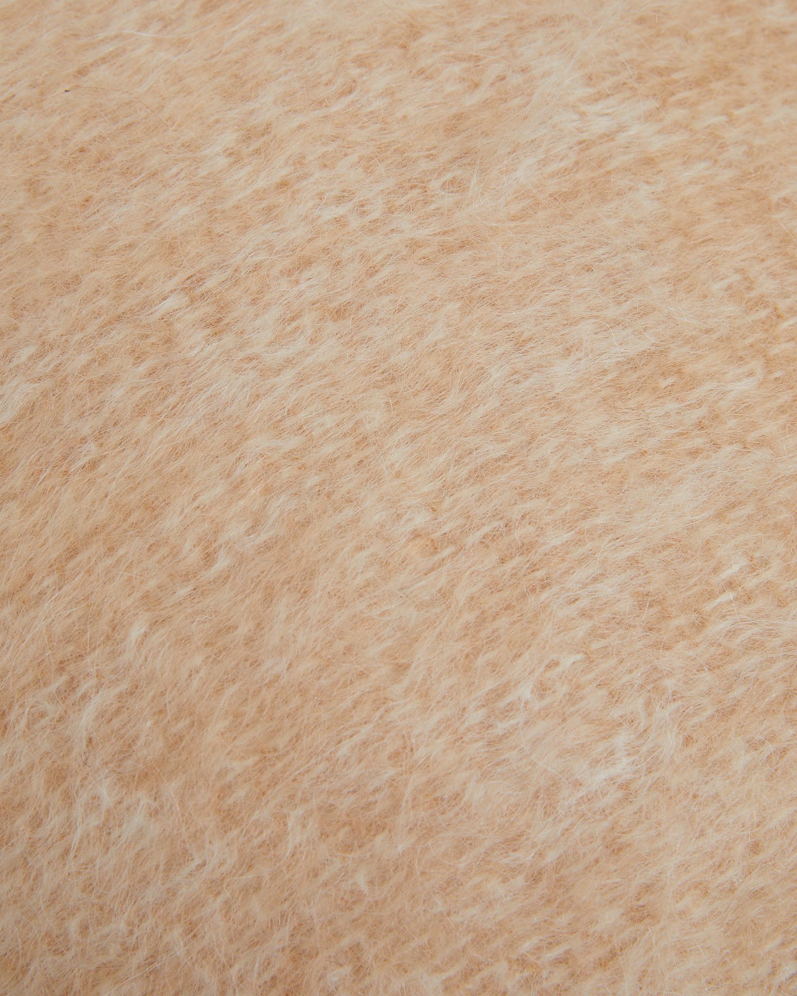 Moderno Cuscino rotondo in morbido mohair beige 45 cm in vendita