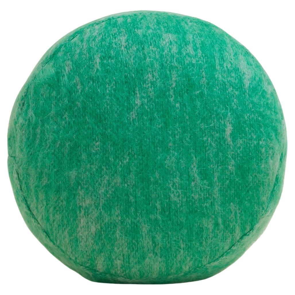 Cuscino rotondo in morbido mohair di colore verde 45 cm in vendita
