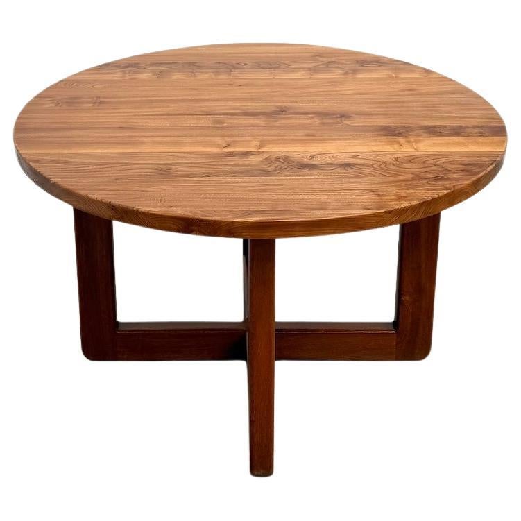 Round solid elm dining table from the 1950s-60s For Sale