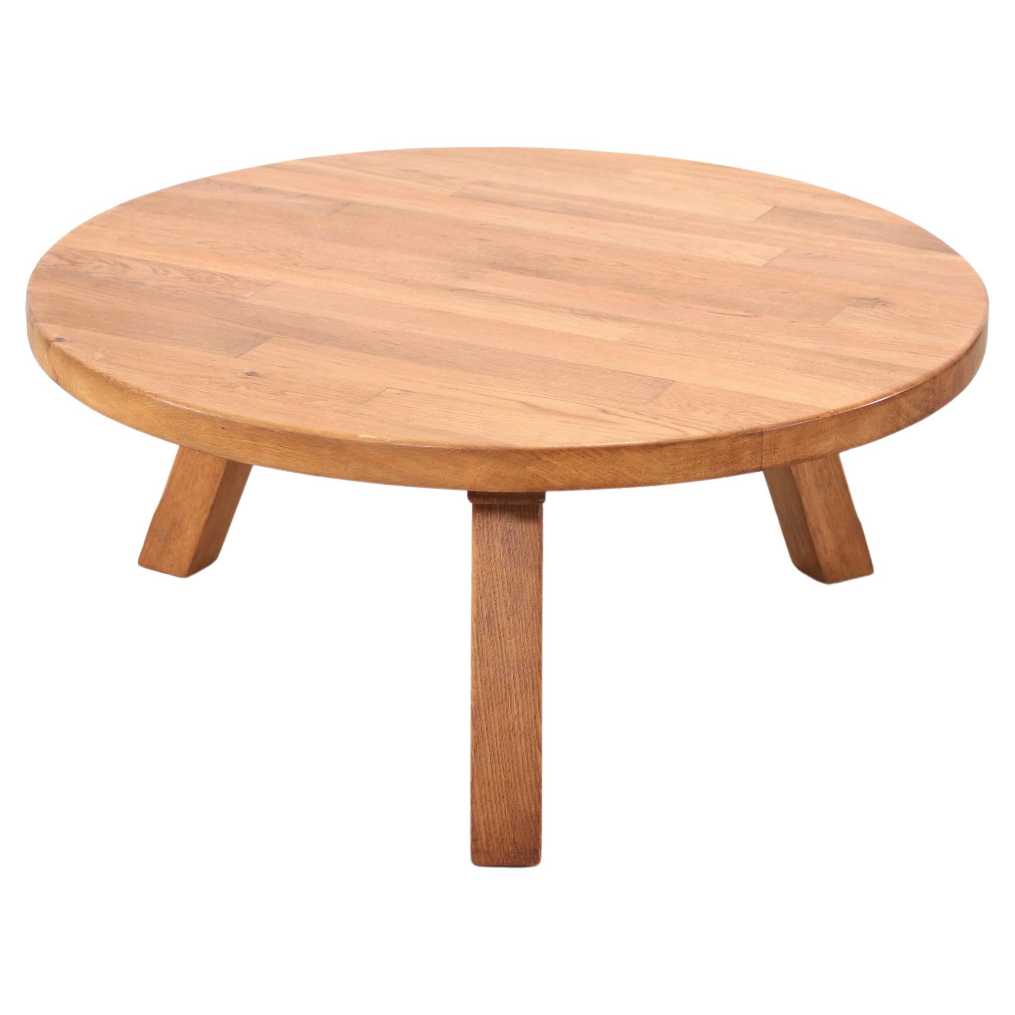 Round solid Oak Brutalist Artisan coffee table, 1970's For Sale