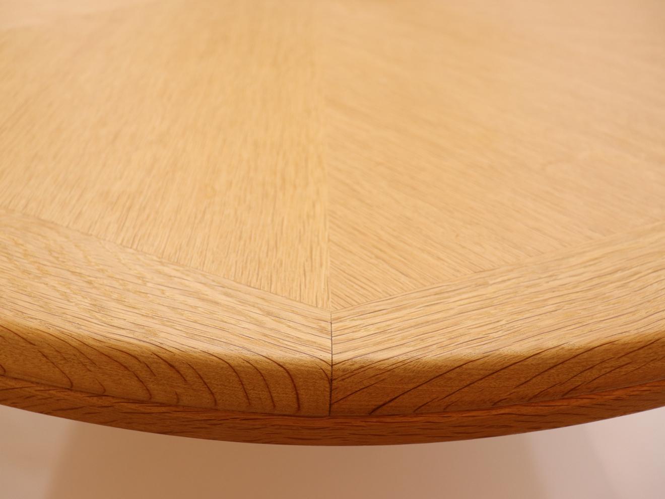 Late 20th Century Round Solid Oak Expanding Dining Table by Guillerme & Chambron