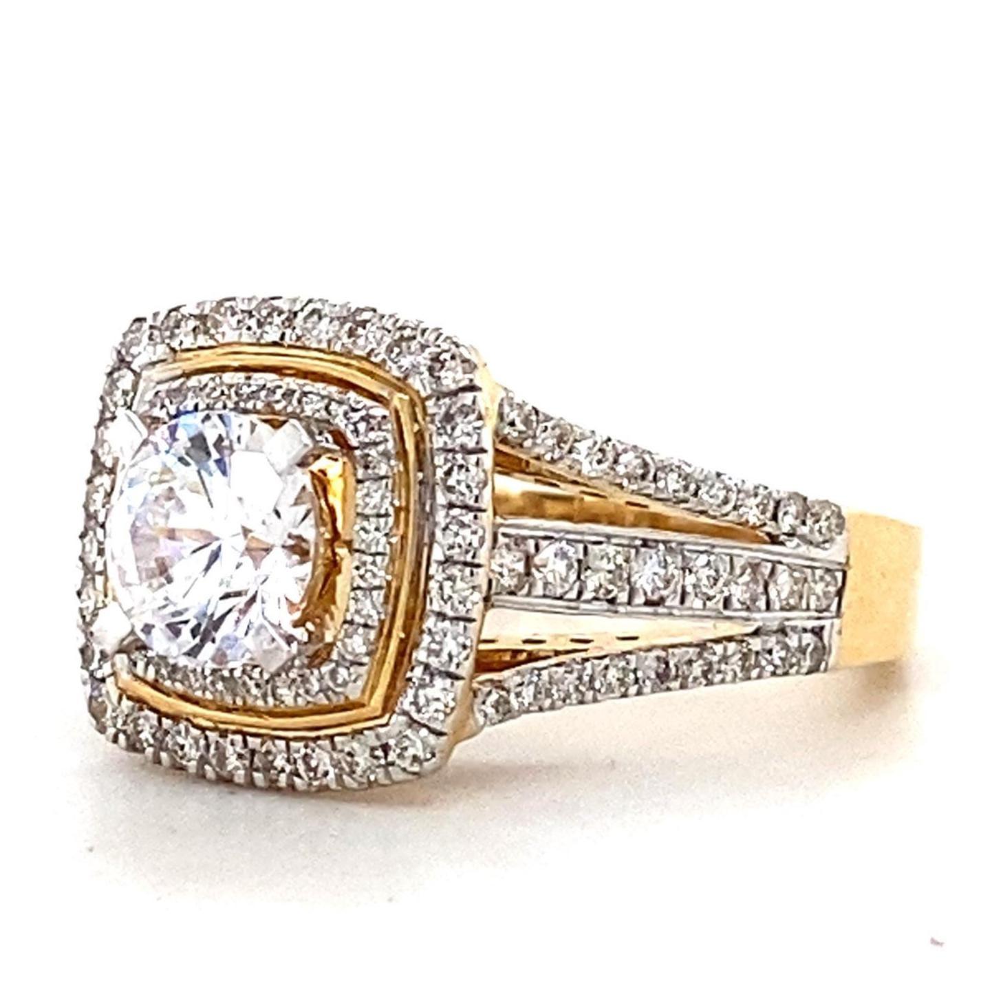 Bague de mariage en or massif 14K avec solitaire rond et halo de diamant naturel (certifié) Neuf - En vente à New Delhi, DL