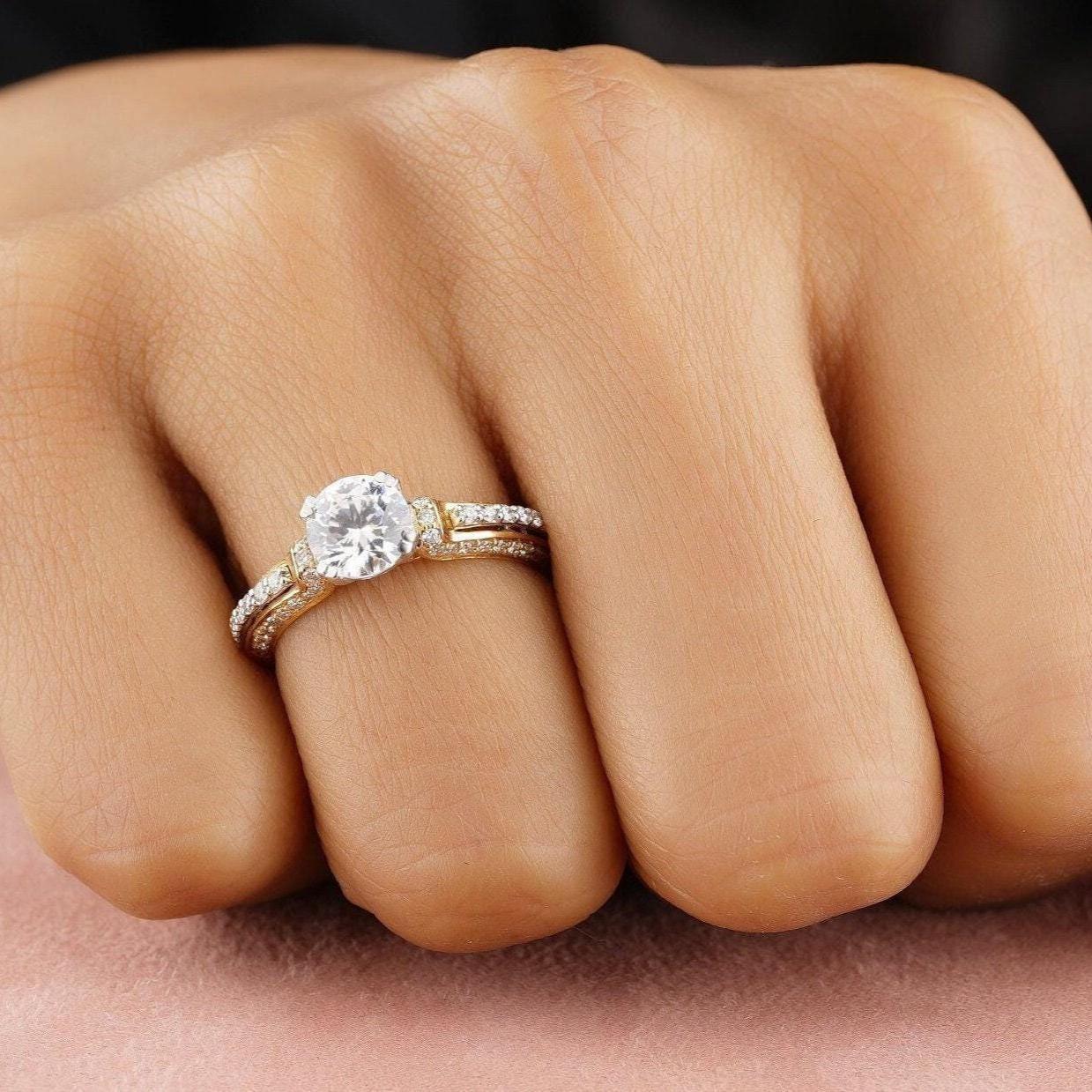 Art déco Bague de demande en mariage en or massif 14k avec solitaire rond en diamant naturel (certifié) en vente