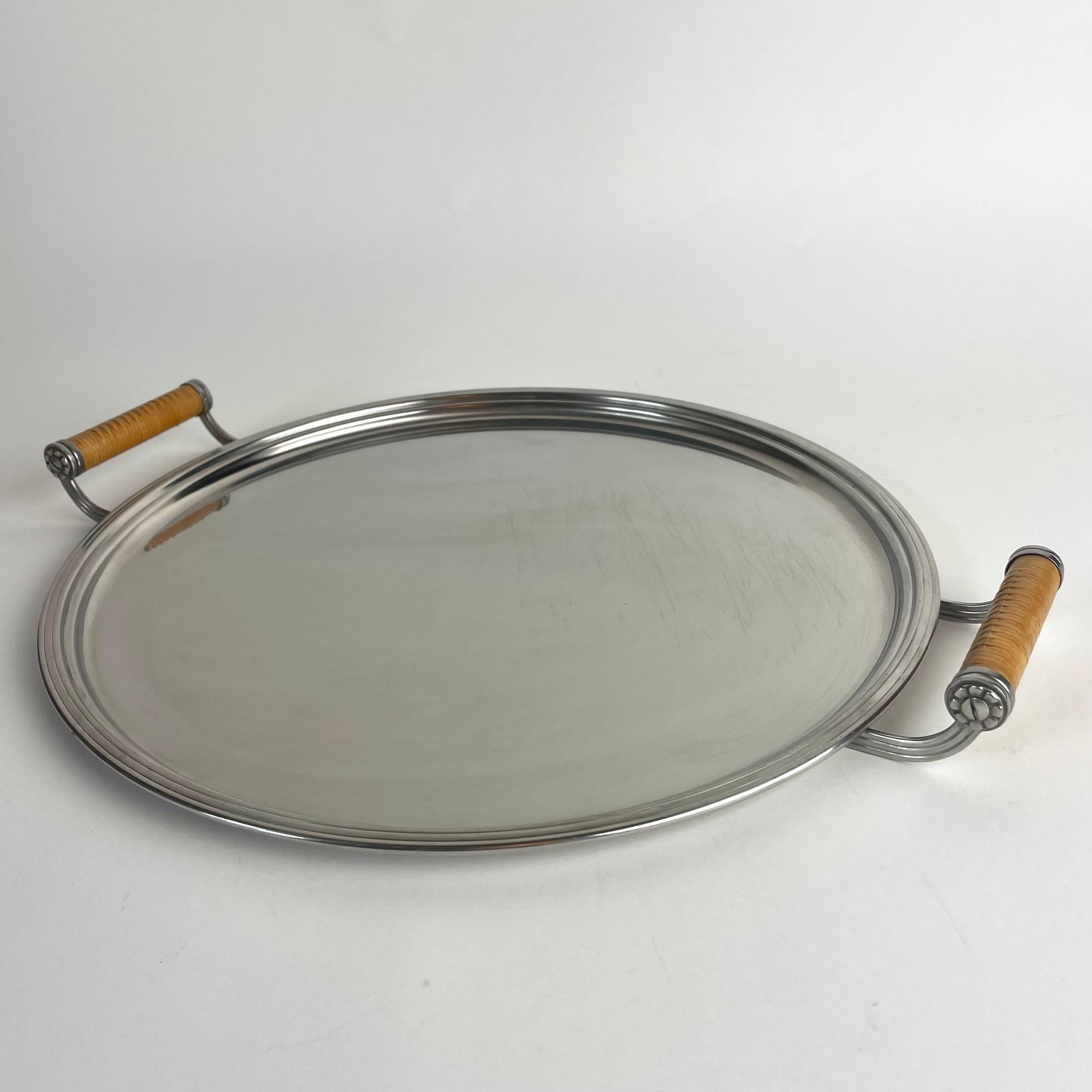 Round Stainless Steel Tray by Folke Arström for Gense, Sweden, 1940s Bon état - En vente à Knivsta, SE