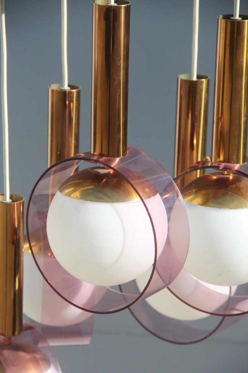 Round Stilux Milano midcentury chandelier brass plexiglass gold Italian design.
Variable height.