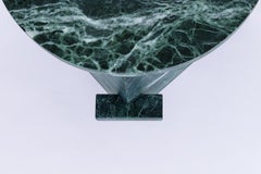 Mesa de centro redonda de piedra verde minimalista, piedra de mármol brasileña, para exteriores