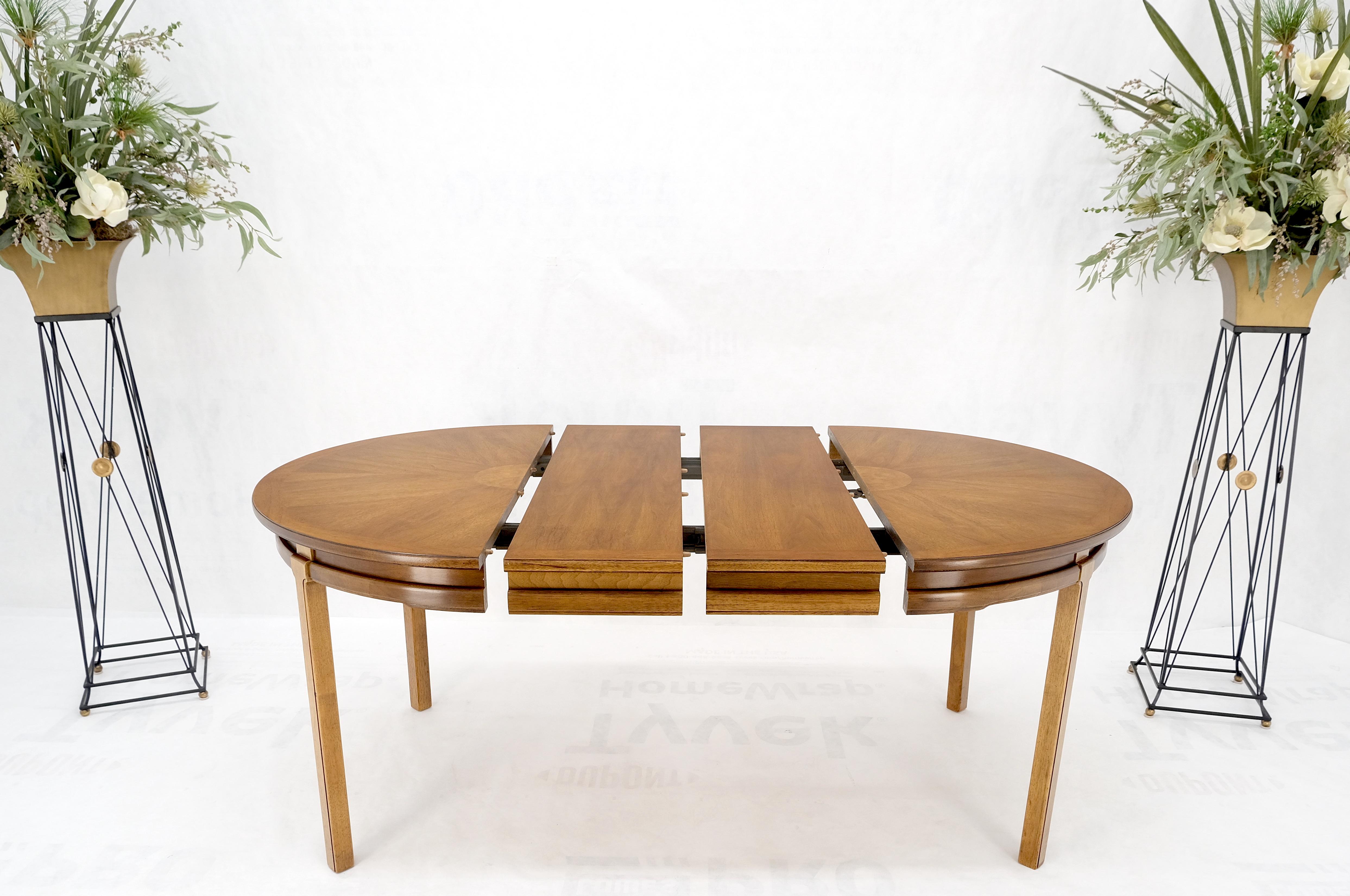 American Round Sunburst Pattern Mid-Century Modern Dining Table with Two Leaves Mint For Sale