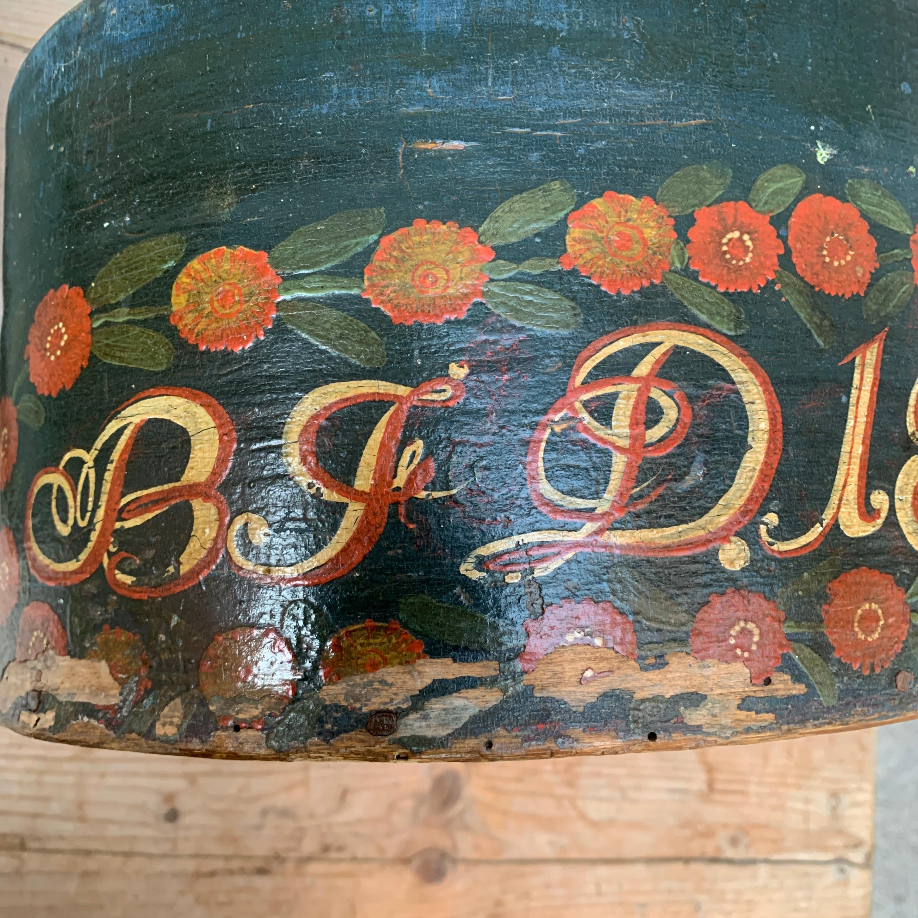 Caja redonda sueca original pintada de arte popular para sombreros fechada en 1815 6