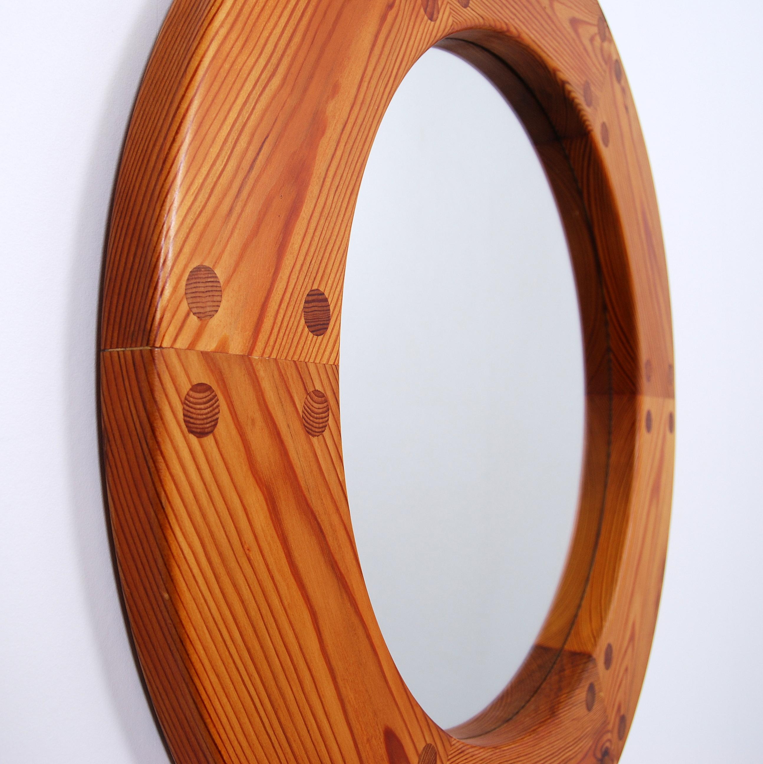 round pine mirror