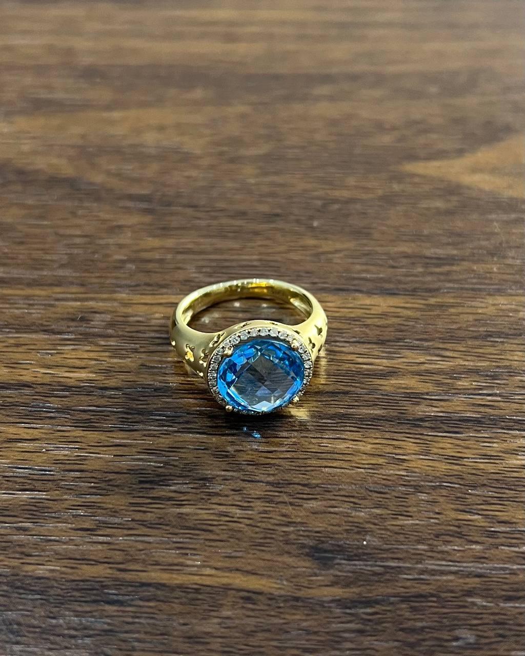 Round Swiss Blue Topaz Diamond Halo 14K Yellow Gold Statement Signet Ring For Sale 6