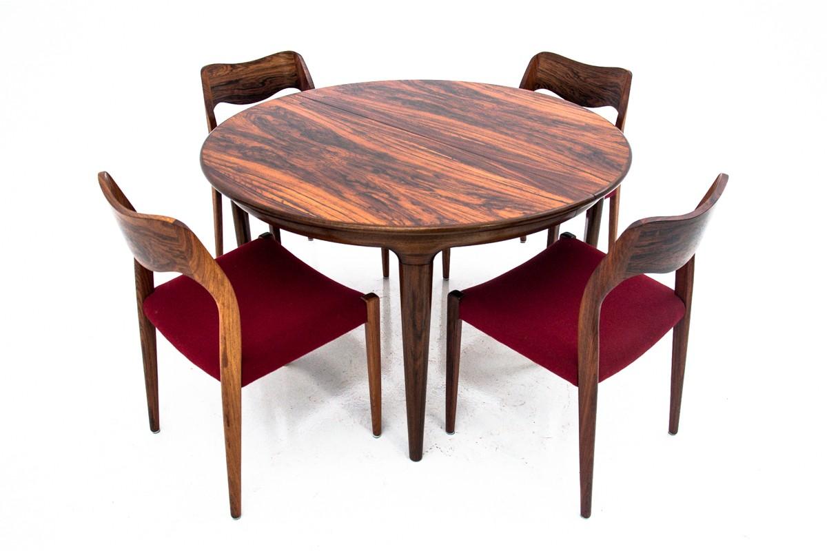 Round Table and Chairs by Niels O. Møller, Denmark, 1960s 4