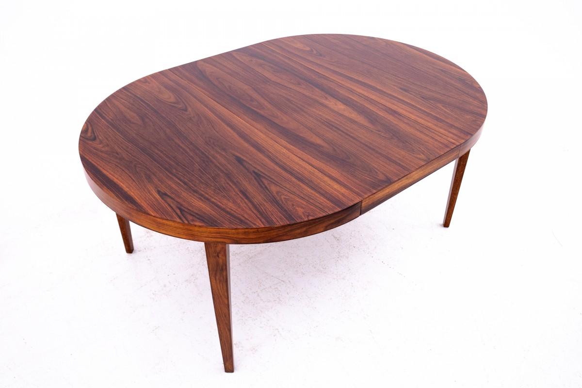 Round table, Danish design, circa 1960. in vendita 3
