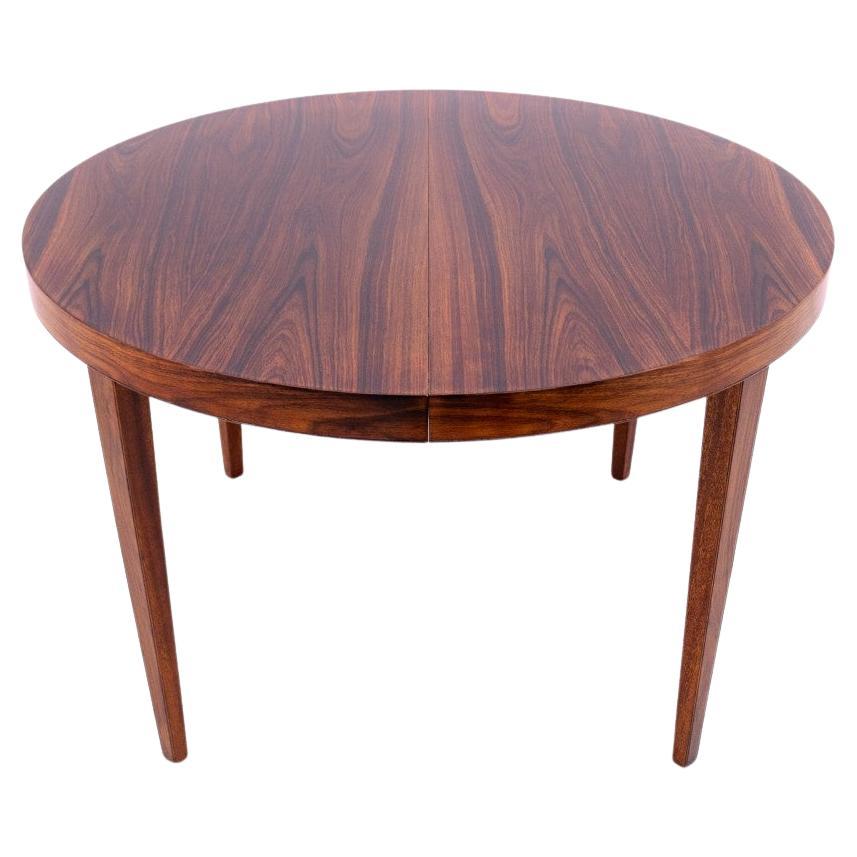 Round table, Danish design, circa 1960. in vendita