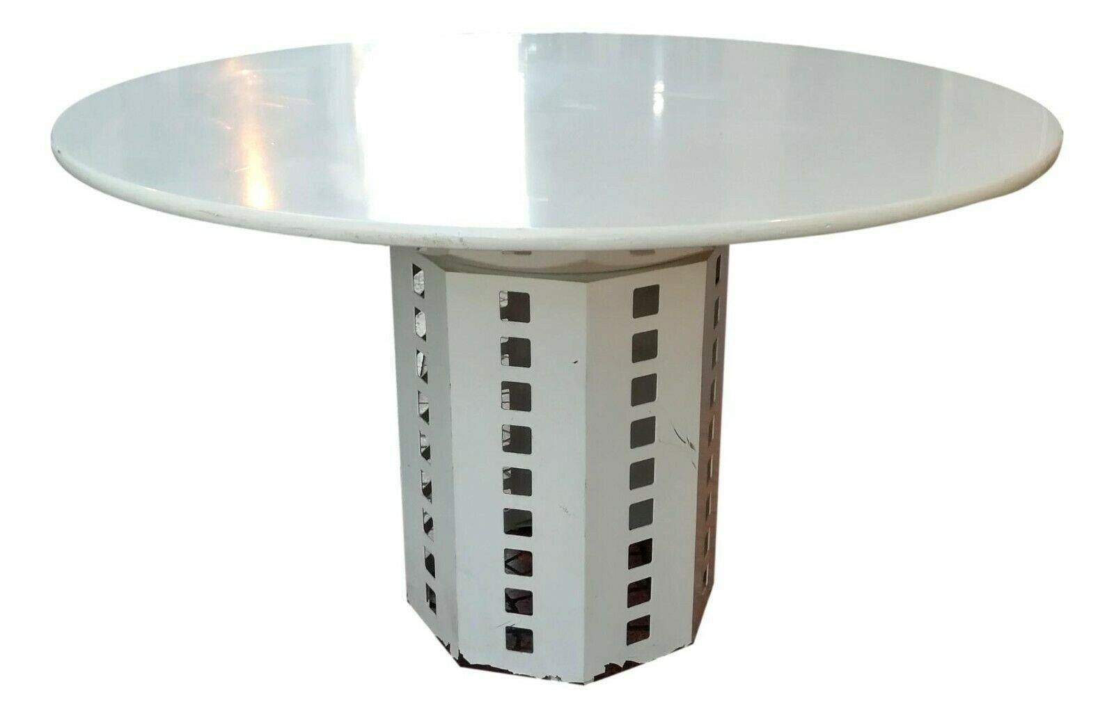 Round Table Designed by Josef Hoffmann for Bieffeplast, 1970s In Good Condition In taranto, IT
