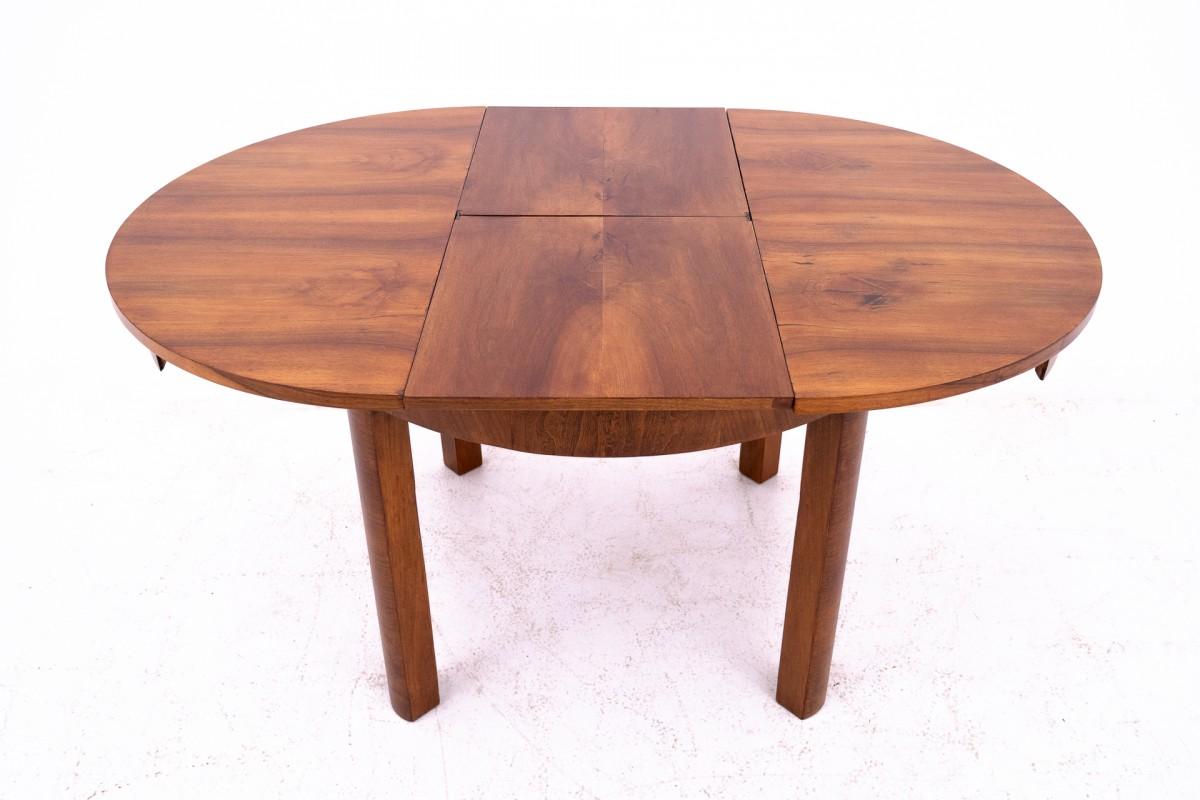 Walnut Round table in Art Deco style, Poland, 1940s. After renovation.