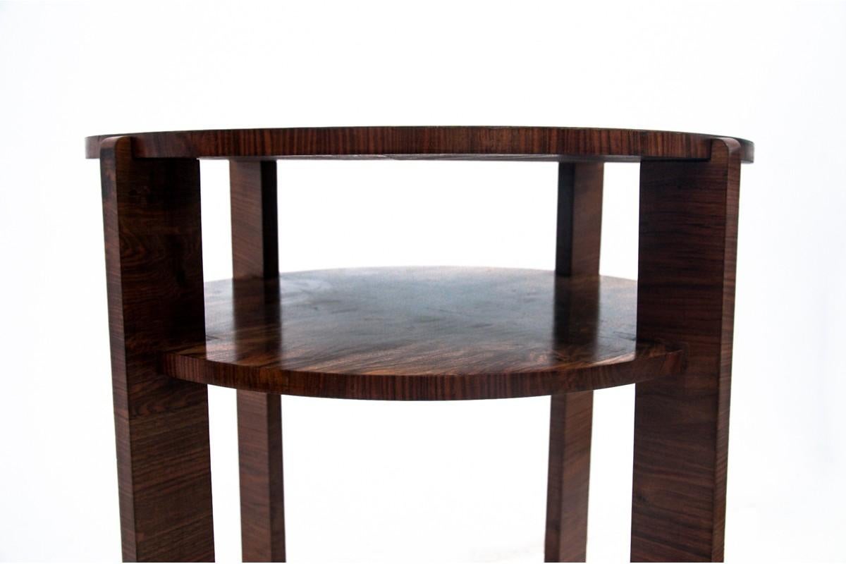 Mid-20th Century Round table in Art Deco style, Poland, 1940s. For Sale