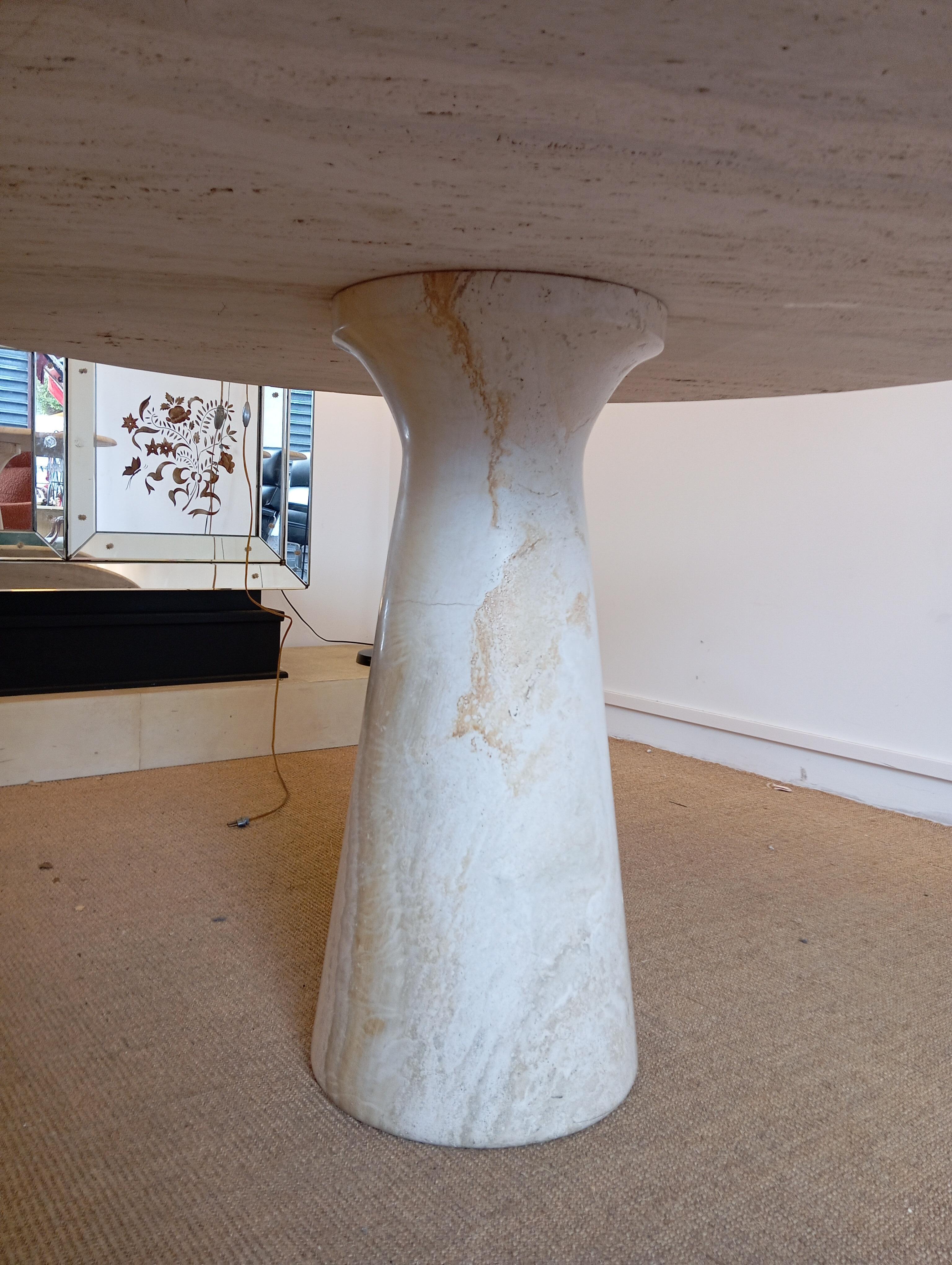 Travertine Round table in natural travertine circa 1970