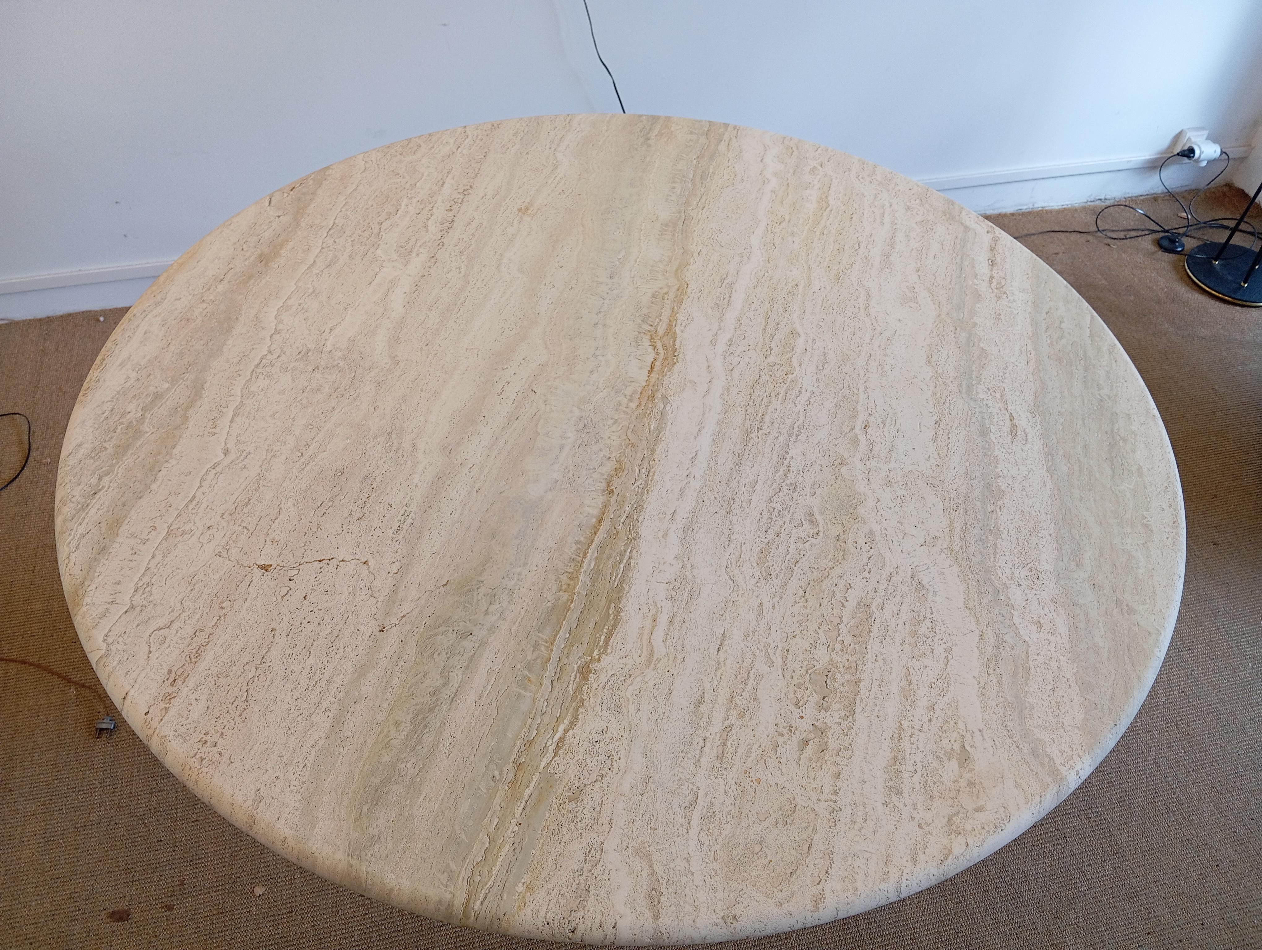Round table in natural travertine circa 1970 2