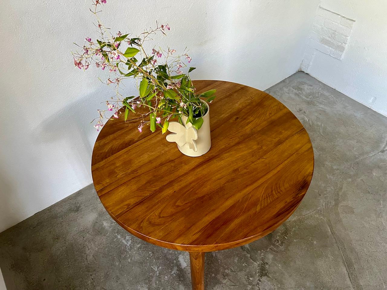 Round table in solid elm by Pierre Gautier Delaye 8