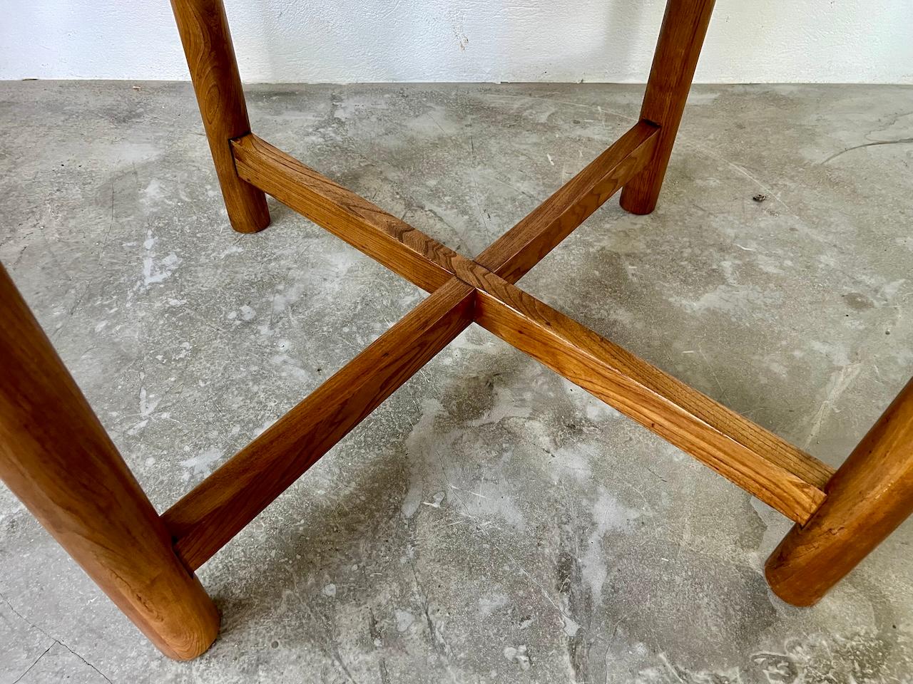 Round table in solid elm by Pierre Gautier Delaye 2