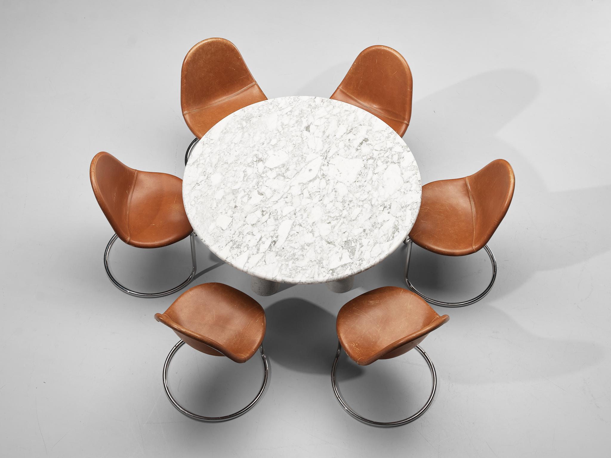 Mid-Century Modern Round Table in White Marble and G. Stoppino 'Maia' Dining Chairs in Leather
