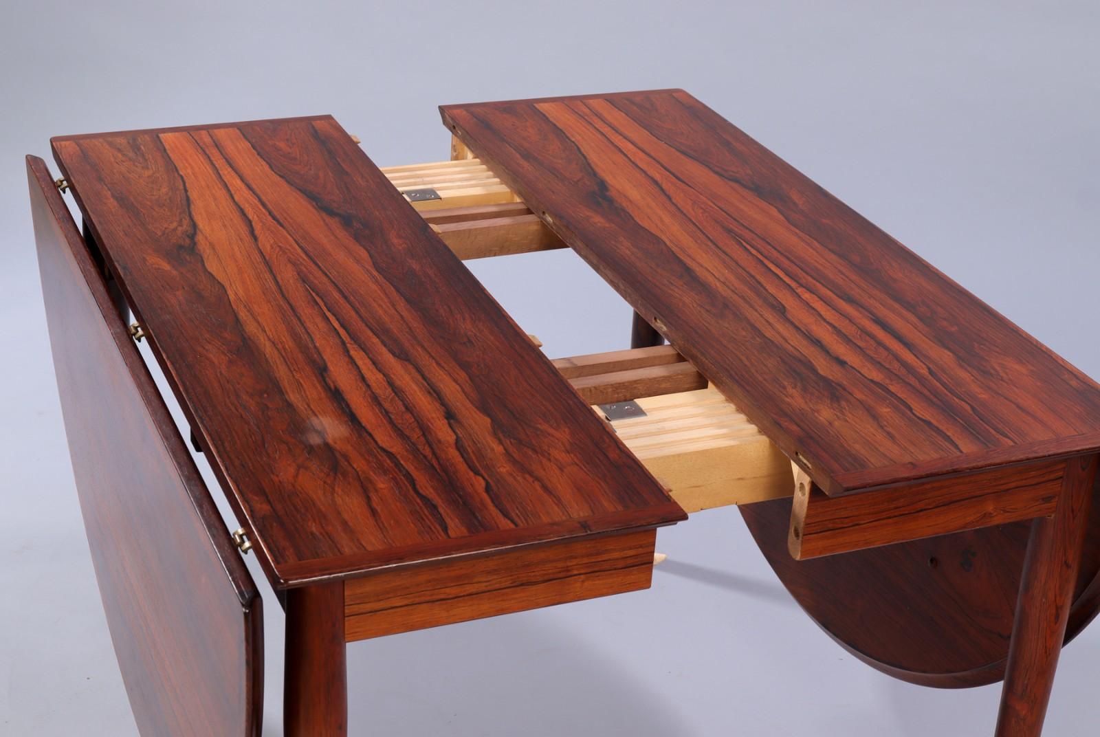 Round table M227 rosewood  by Arne Vodder for Sibast Furniture, design 1960 In Good Condition In PARIS, FR