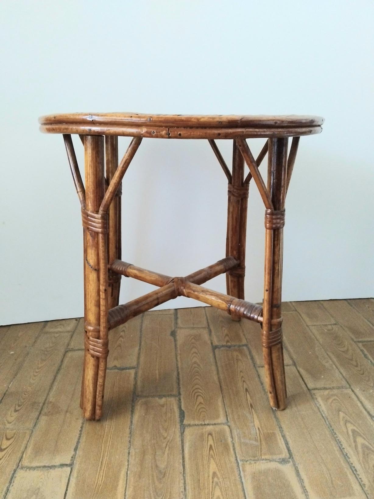 Runder Tisch Rattan Klein  Französische Riviere Moderne natürliche Korbweide 50er Jahre im Angebot 9