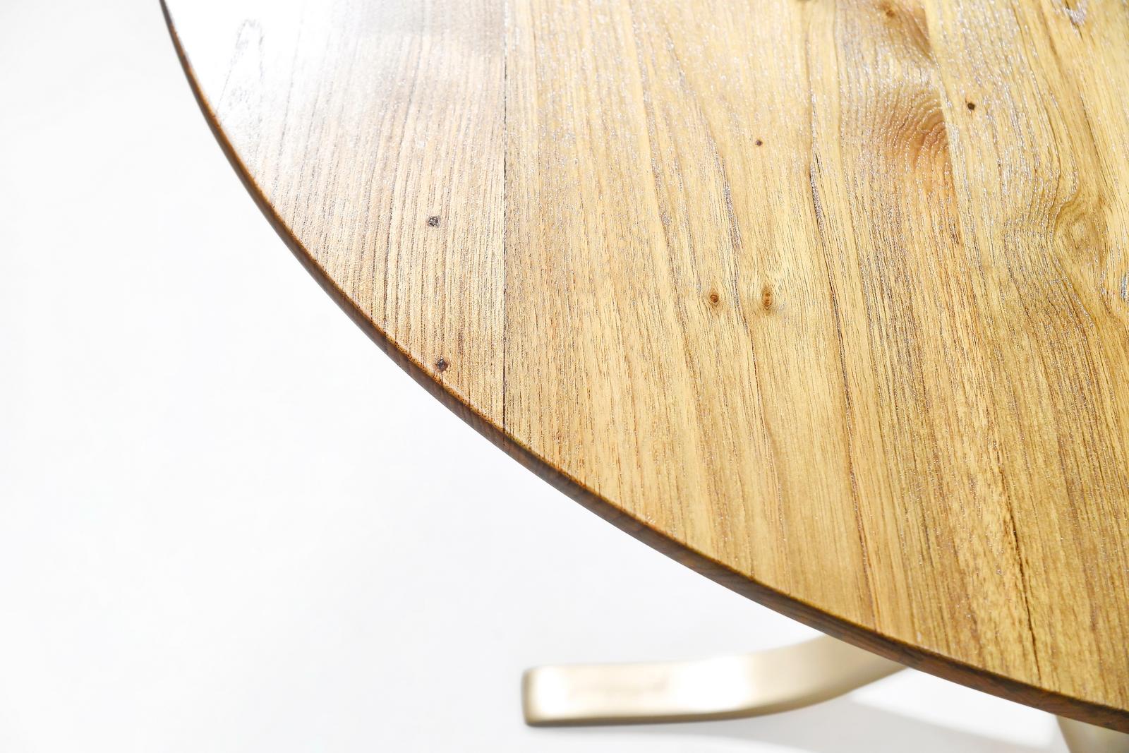 Round Table, Reclaimed Light Teak wood and Sand Cast Brass Base by P. Tendercool In New Condition For Sale In Bangkok, TH
