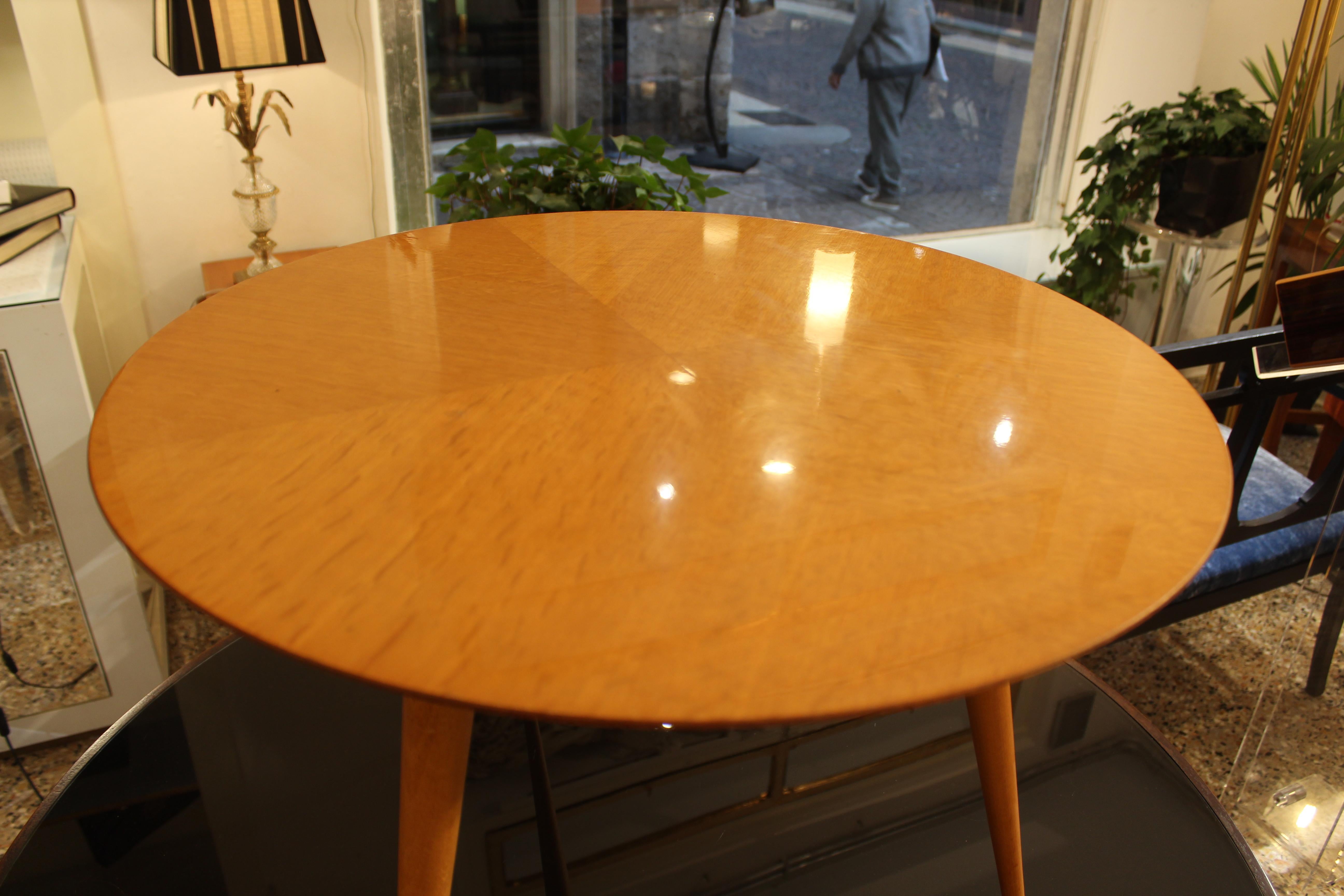 Round Table, Three Legs, Cherrywood, 1950s In Good Condition In Verona, IT