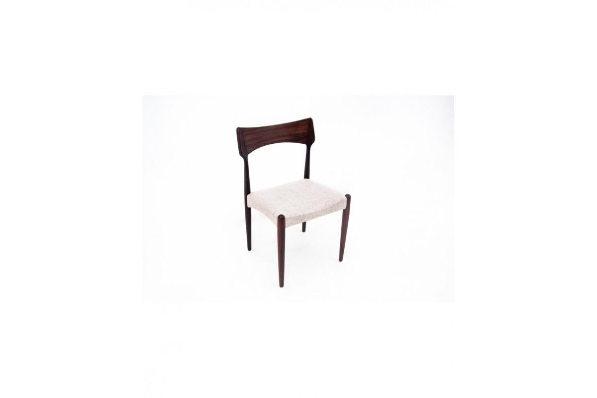 20th Century Round table with four chairs from the 1960s, Denmark. For Sale