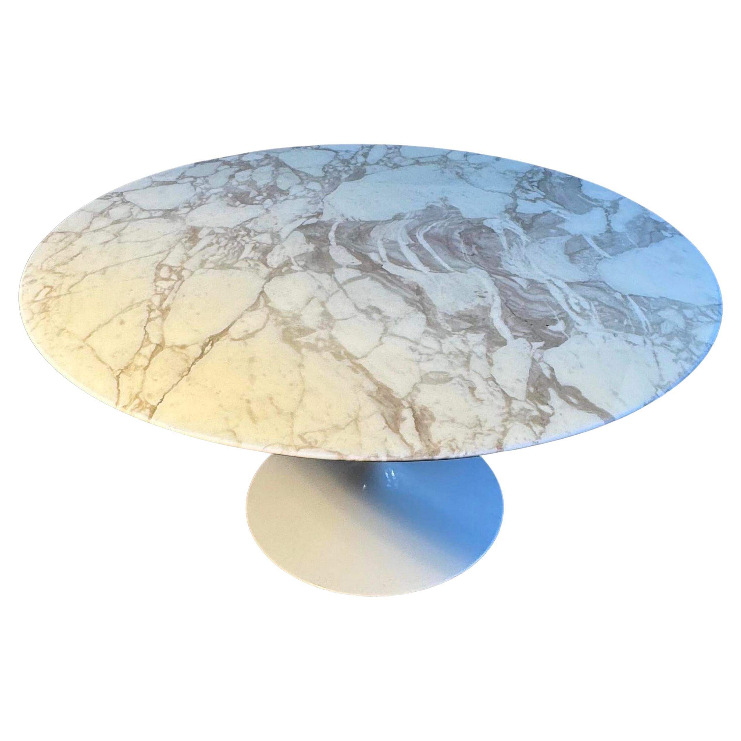 Round table with tulip base, Eero Saarinen, Knoll International, USA circa 1970