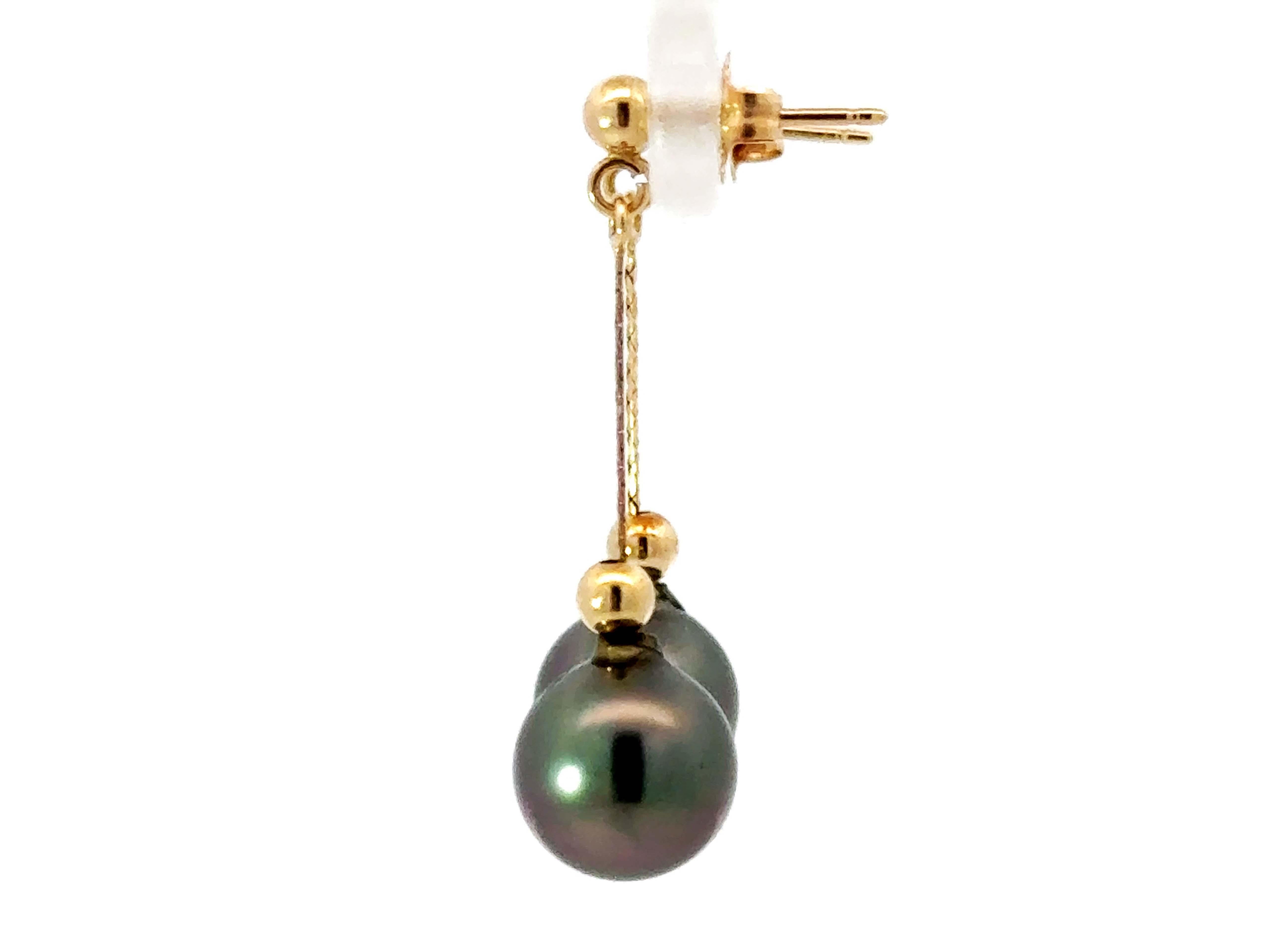 Round Tahitian Pearl Drop Dangly Earrings 14K Yellow Gold In Excellent Condition For Sale In Honolulu, HI