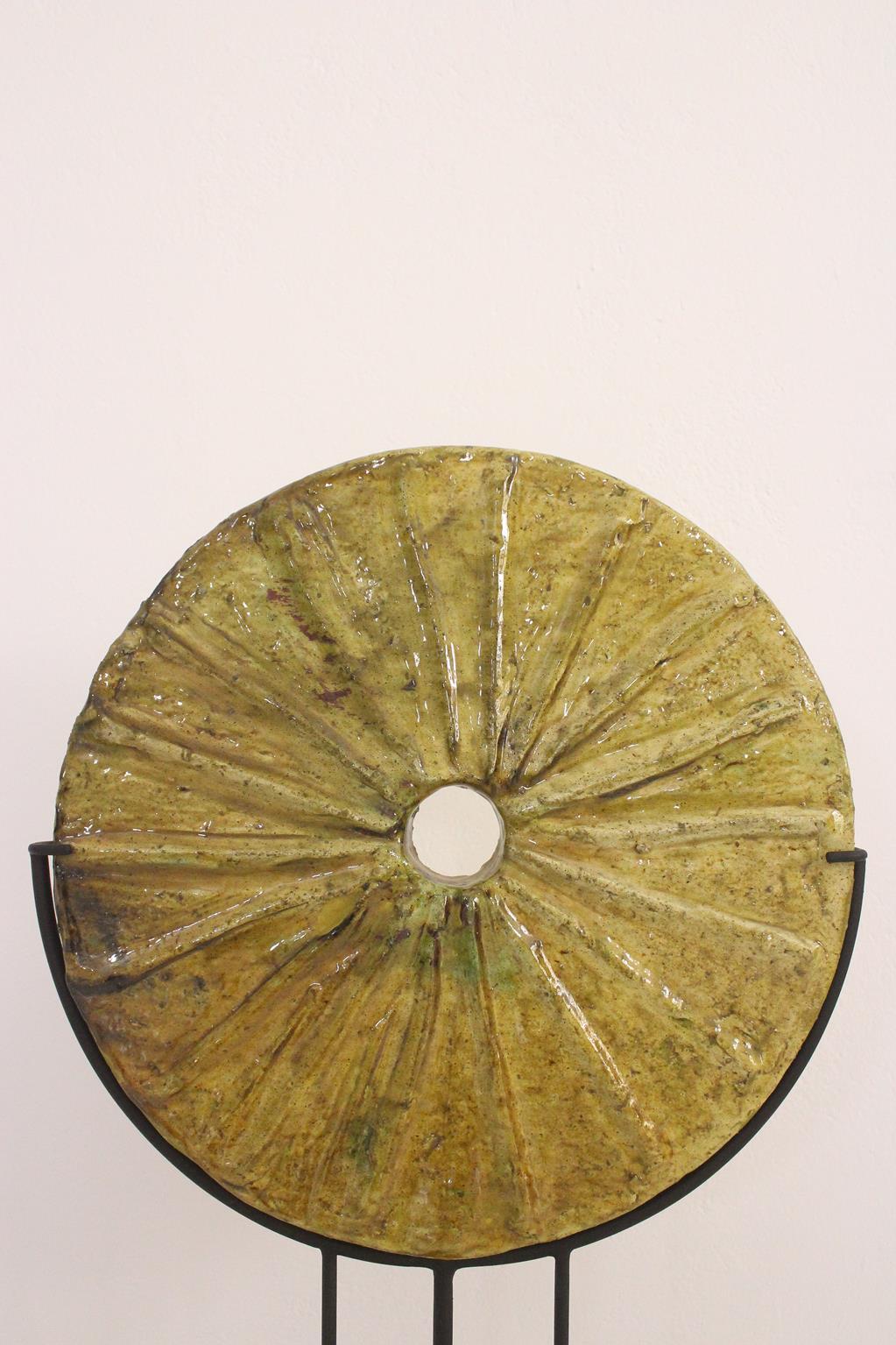 Round Tamegroute decor (khaki) with metal upholder For Sale 5