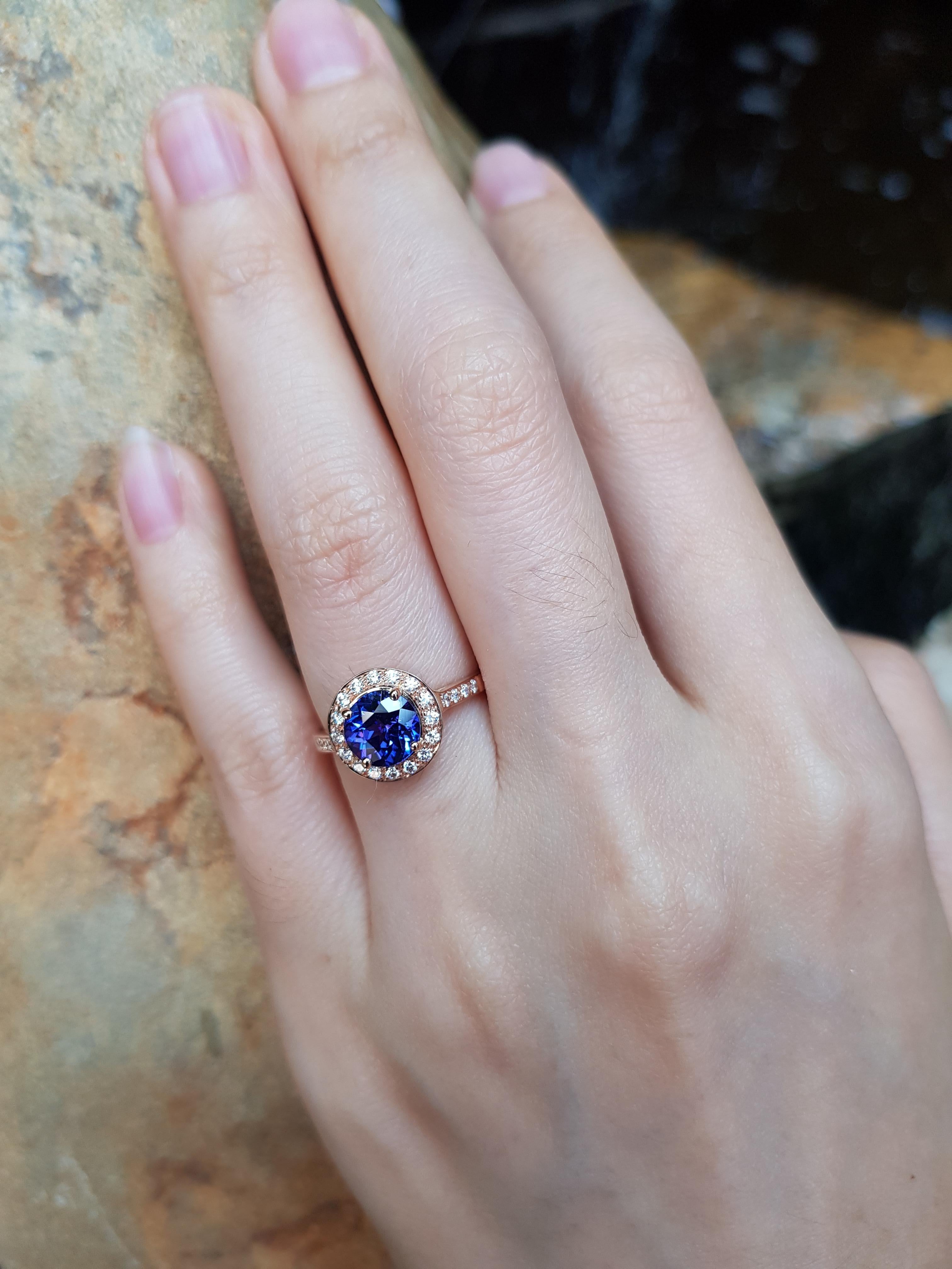 Tanzanite 1.47 carats with Diamond 0.22 carat Ring set in 18 Karat Rose Gold Settings

Width: 1.0 cm
Length: 1.0 cm 
Ring Size: 54

