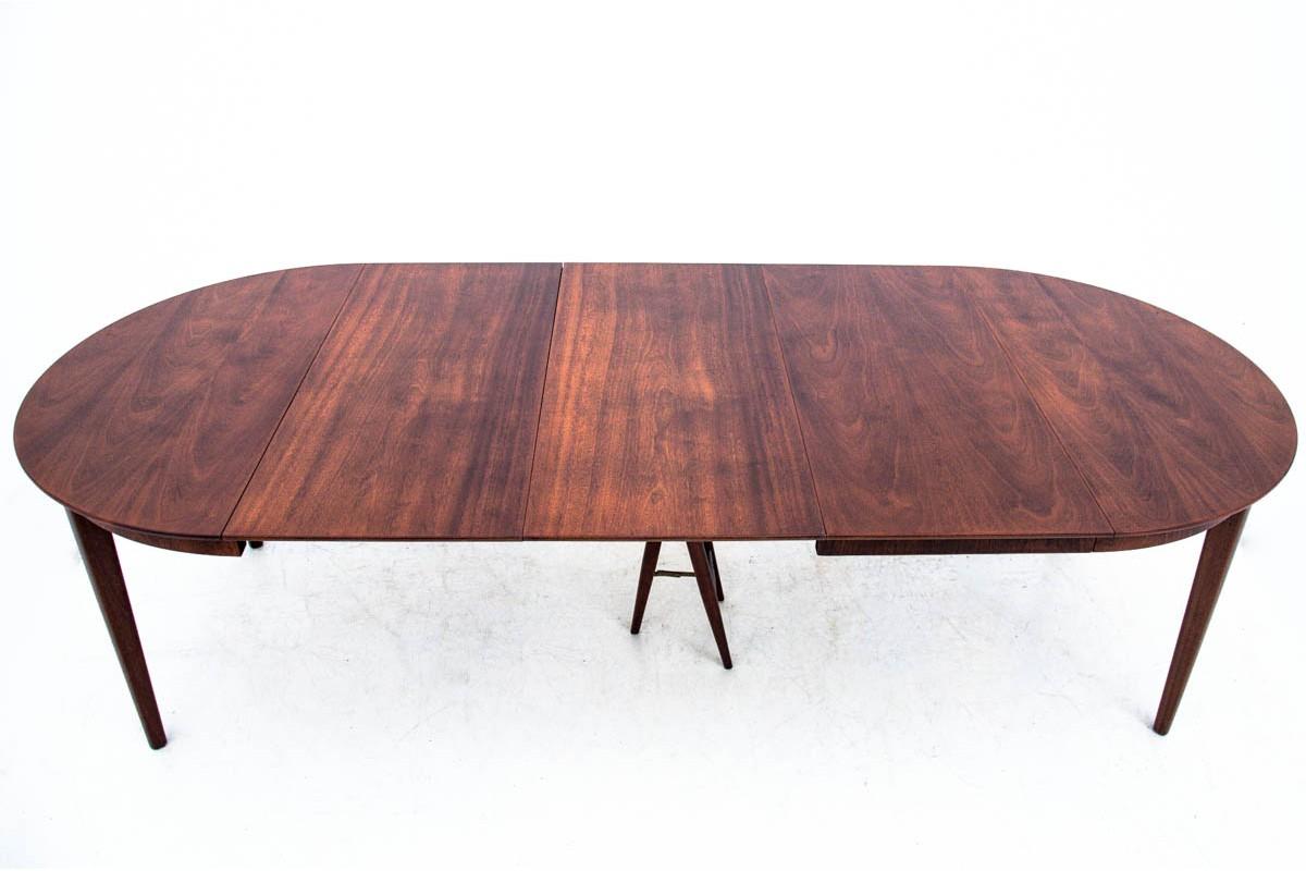 Mid-20th Century Round Teak Dining Table, Danish Design, 1960s