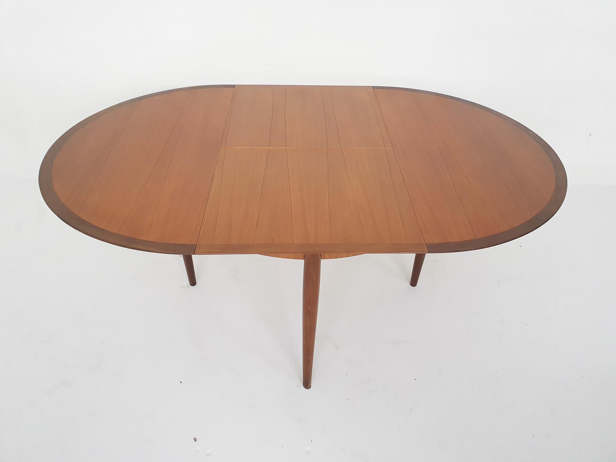Mid-20th Century Round Teak Extendable Dining Table by Lubke, Germany, 1960's