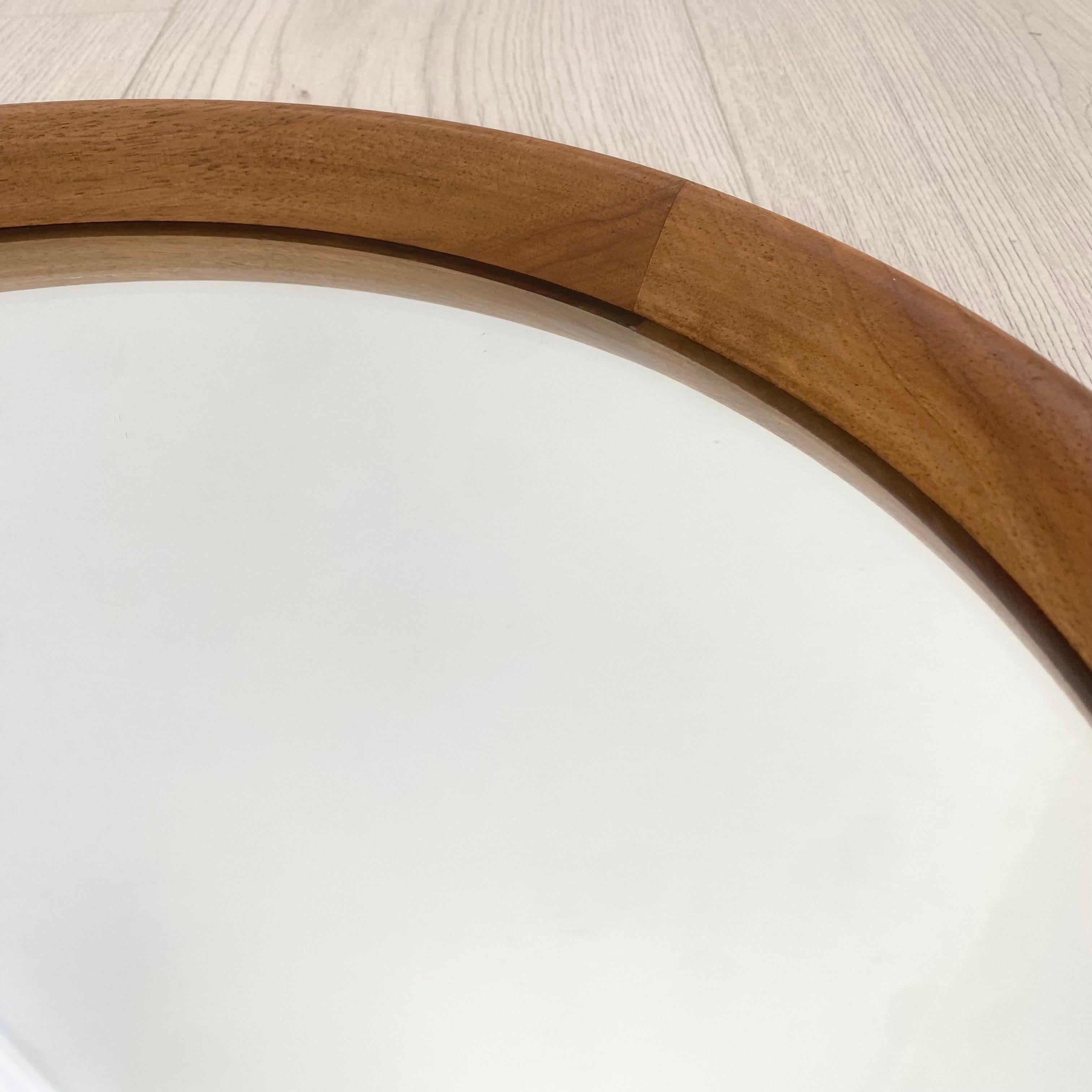 Espejo redondo de teca, años 60 Italia en venta 1