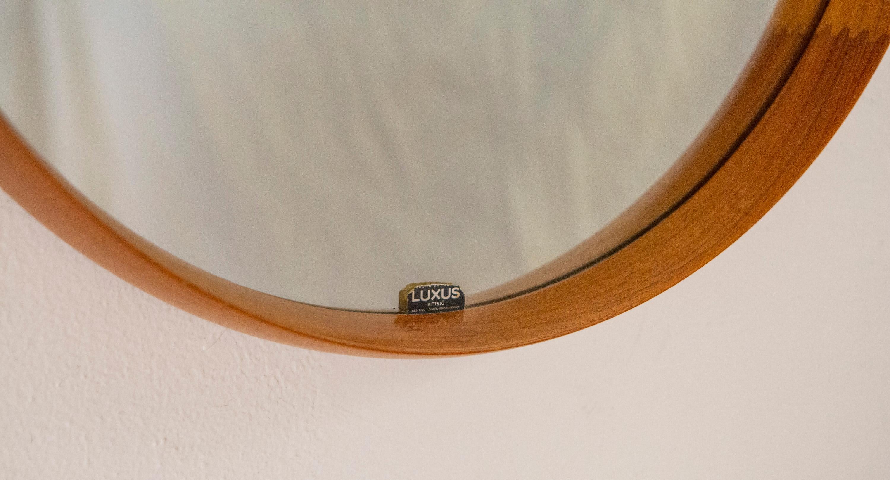 Round Teak Mirror by Uno and Osten Kristiansson for Luxus Vittsjö, Sweden, 1960s For Sale 11