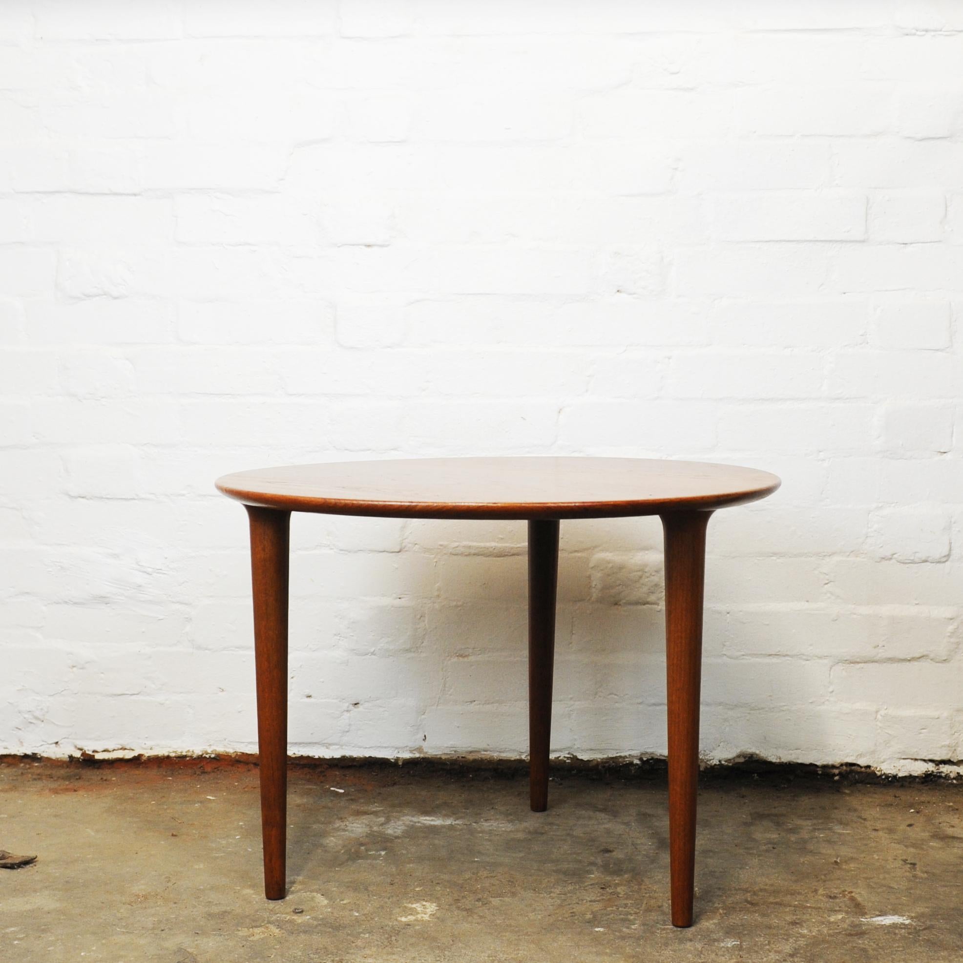 Mid-Century Modern Round Teak Three Legged Coffee Table by Norsk Design Ltd, 1960s For Sale
