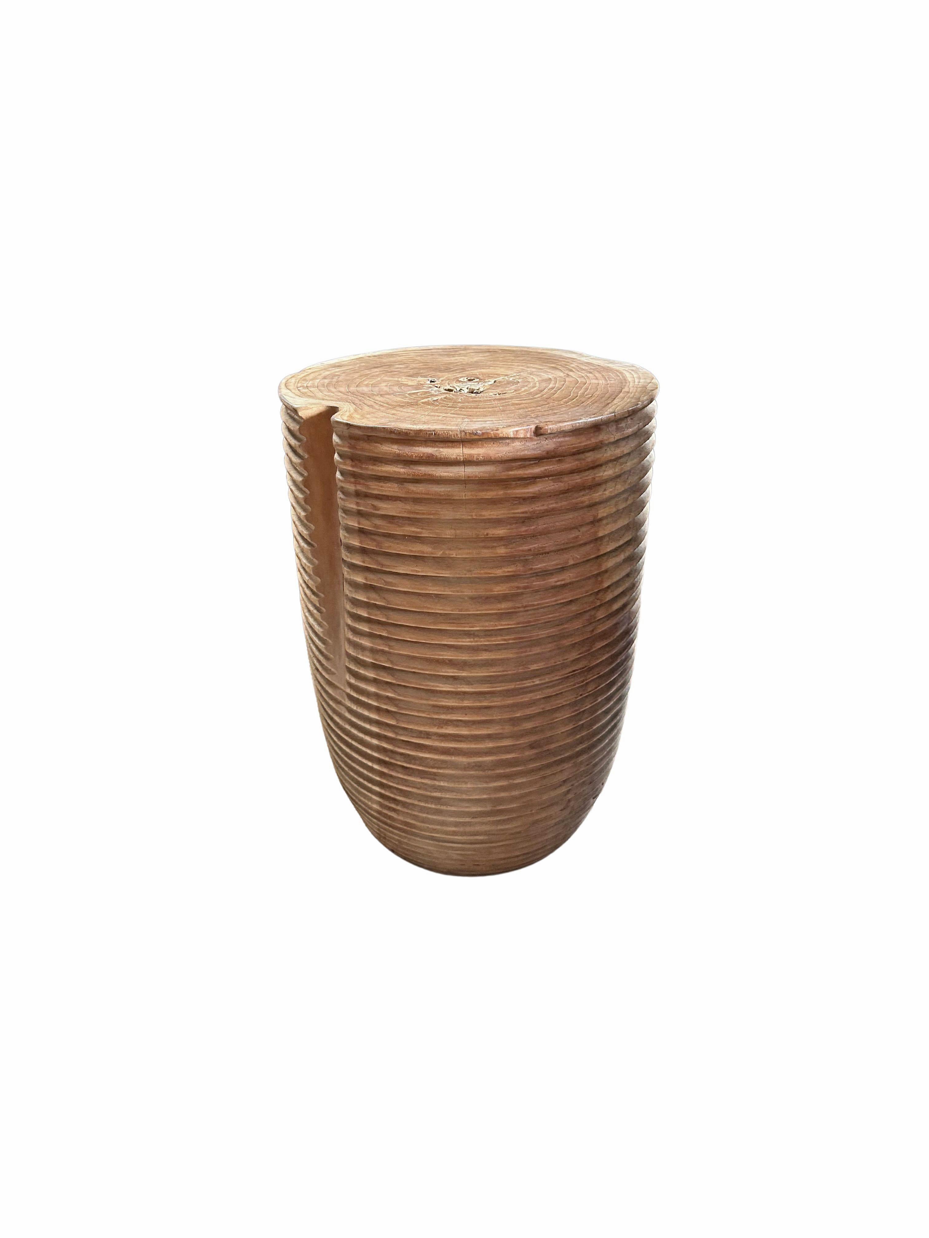 Hand-Crafted Round Teak Wood Side Table, Carved Detailing, Modern Organic For Sale