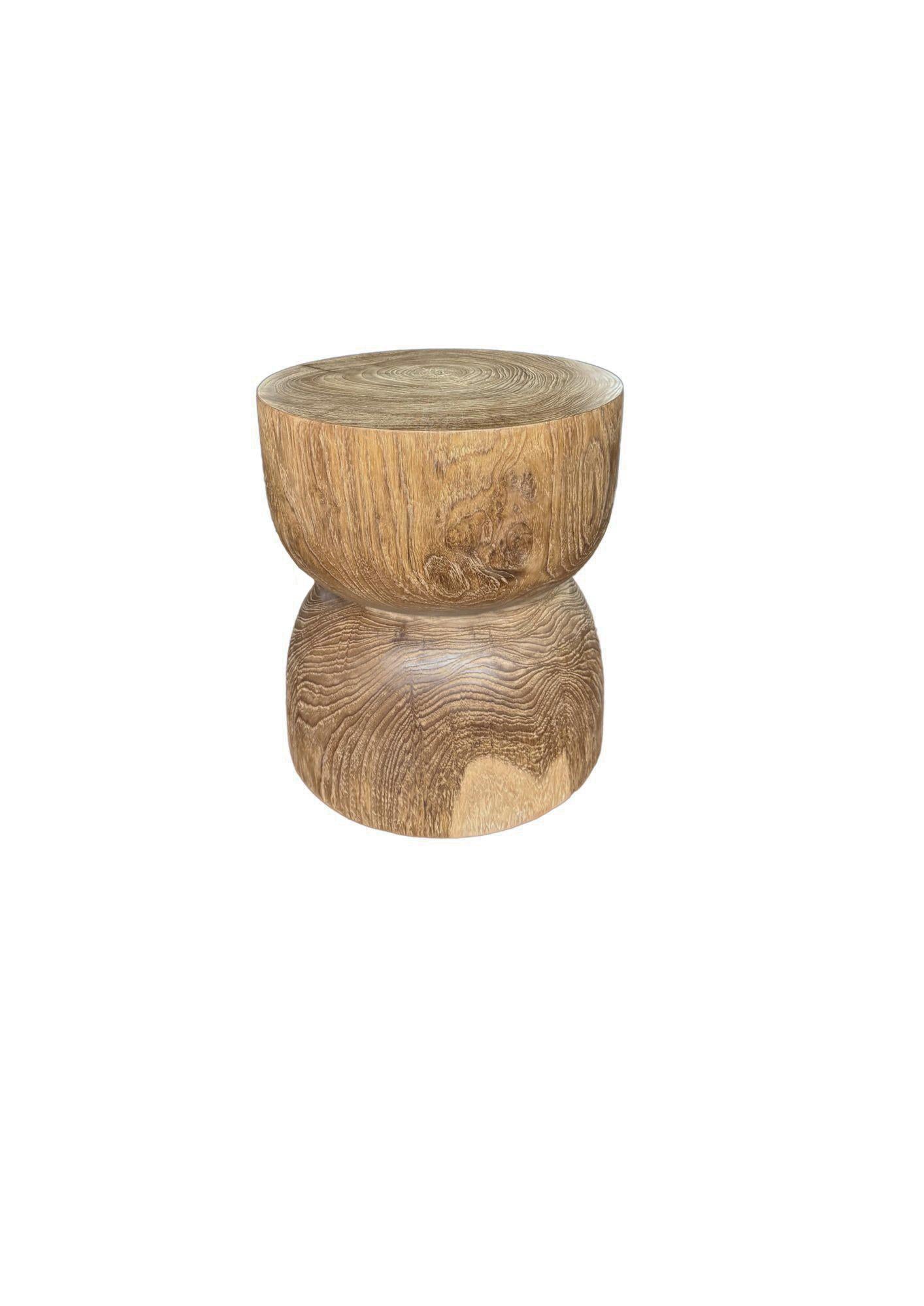 Fatto a mano Round Teak Wood Side Table, Natural Finish, Layered Design, Modern Organic in vendita