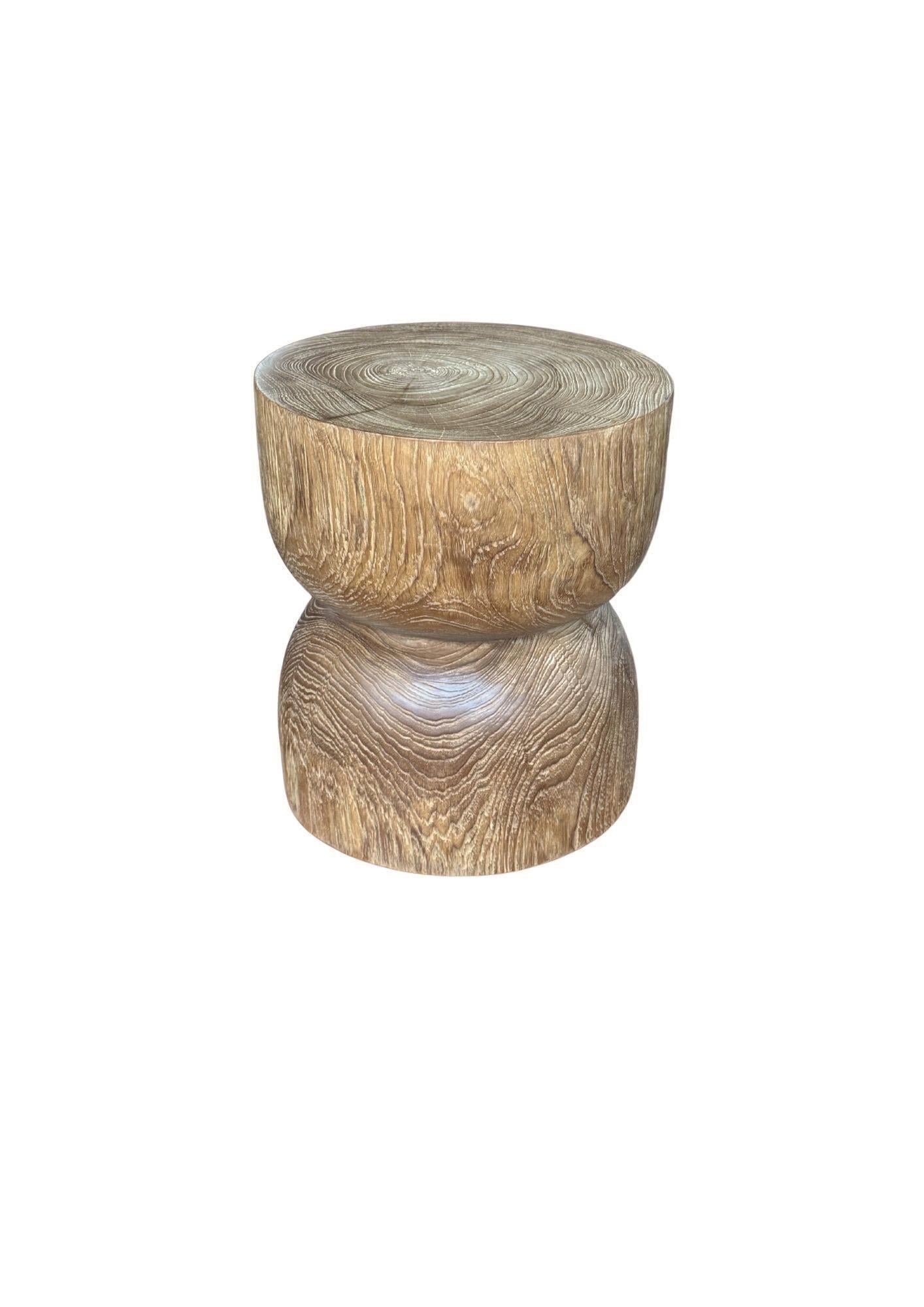 Round Teak Wood Side Table, Natural Finish, Layered Design, Modern Organic In condizioni Nuovo in vendita a Jimbaran, Bali